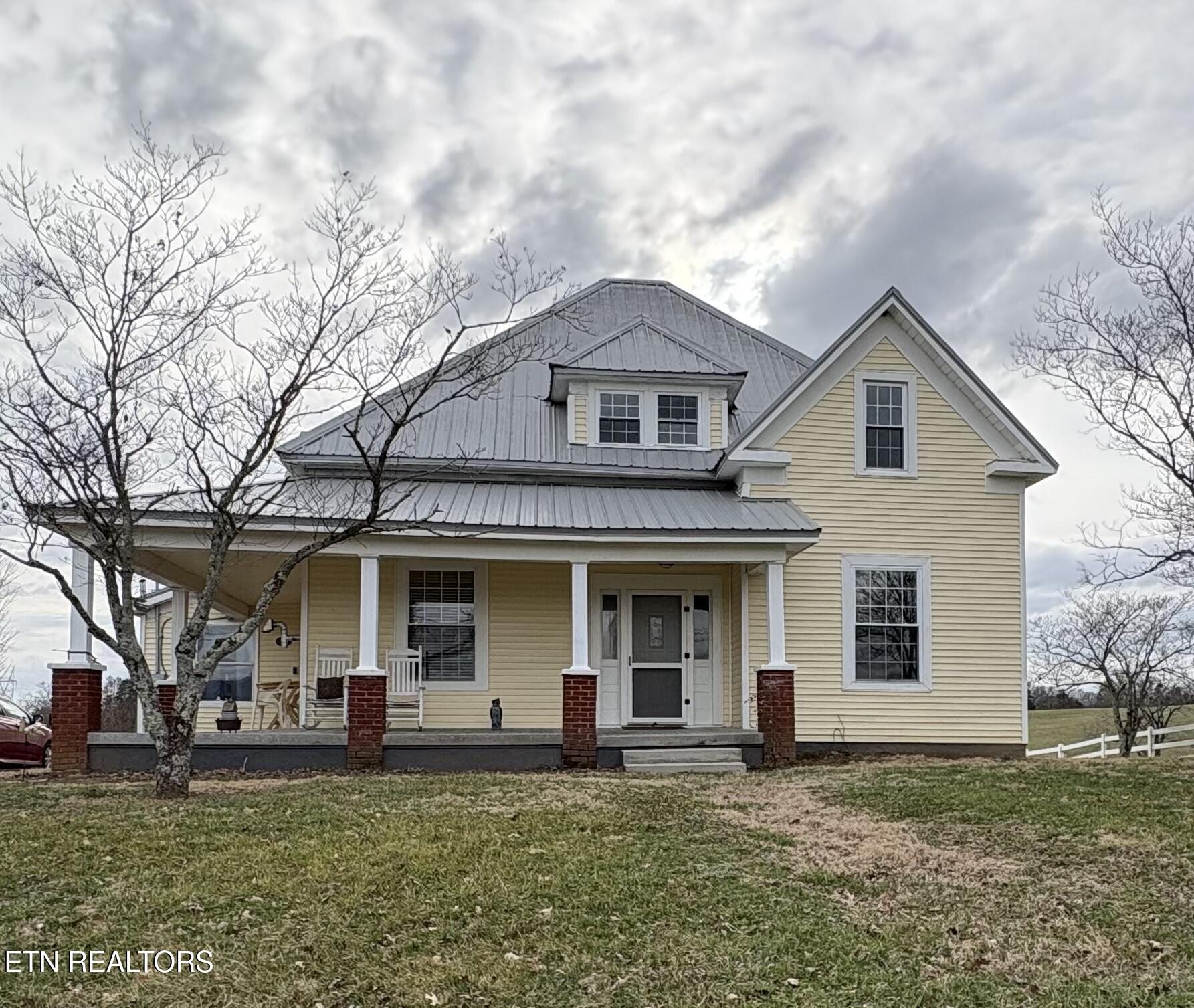 8207 Corryton Rd Property Photo