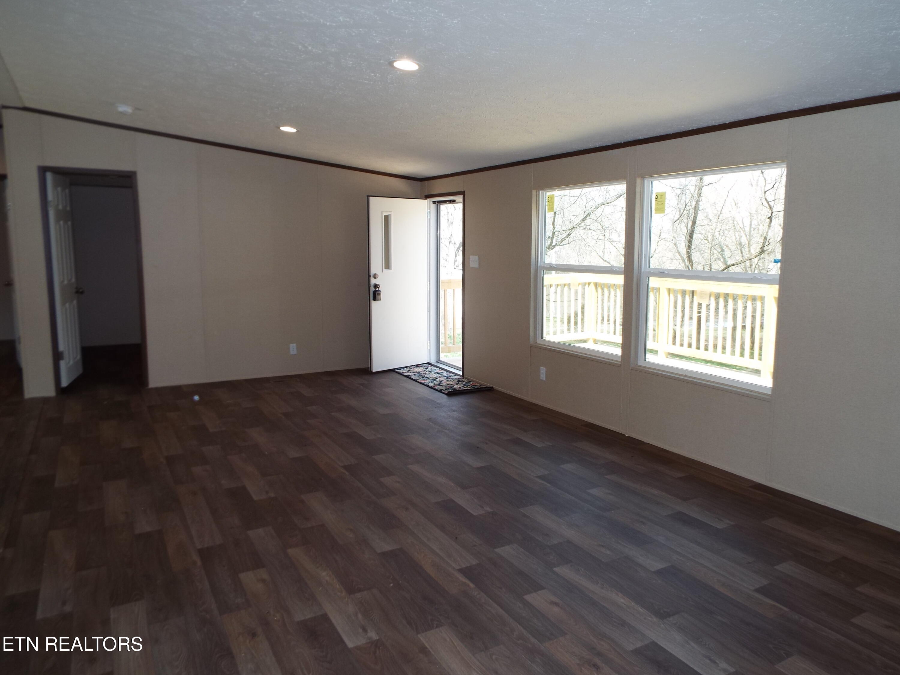1509/1515 Sawmill Road Property Photo 3