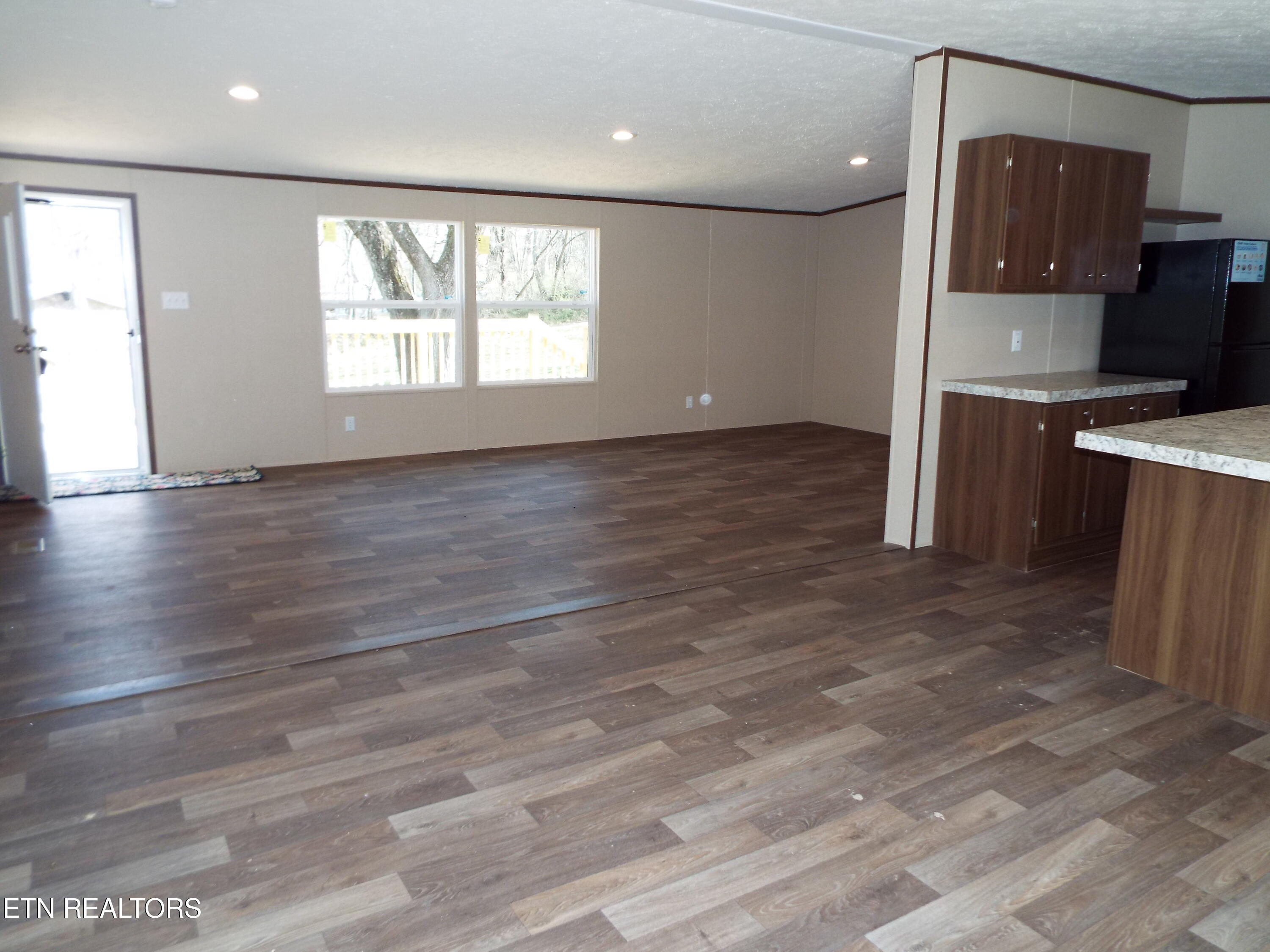 1509/1515 Sawmill Road Property Photo 4