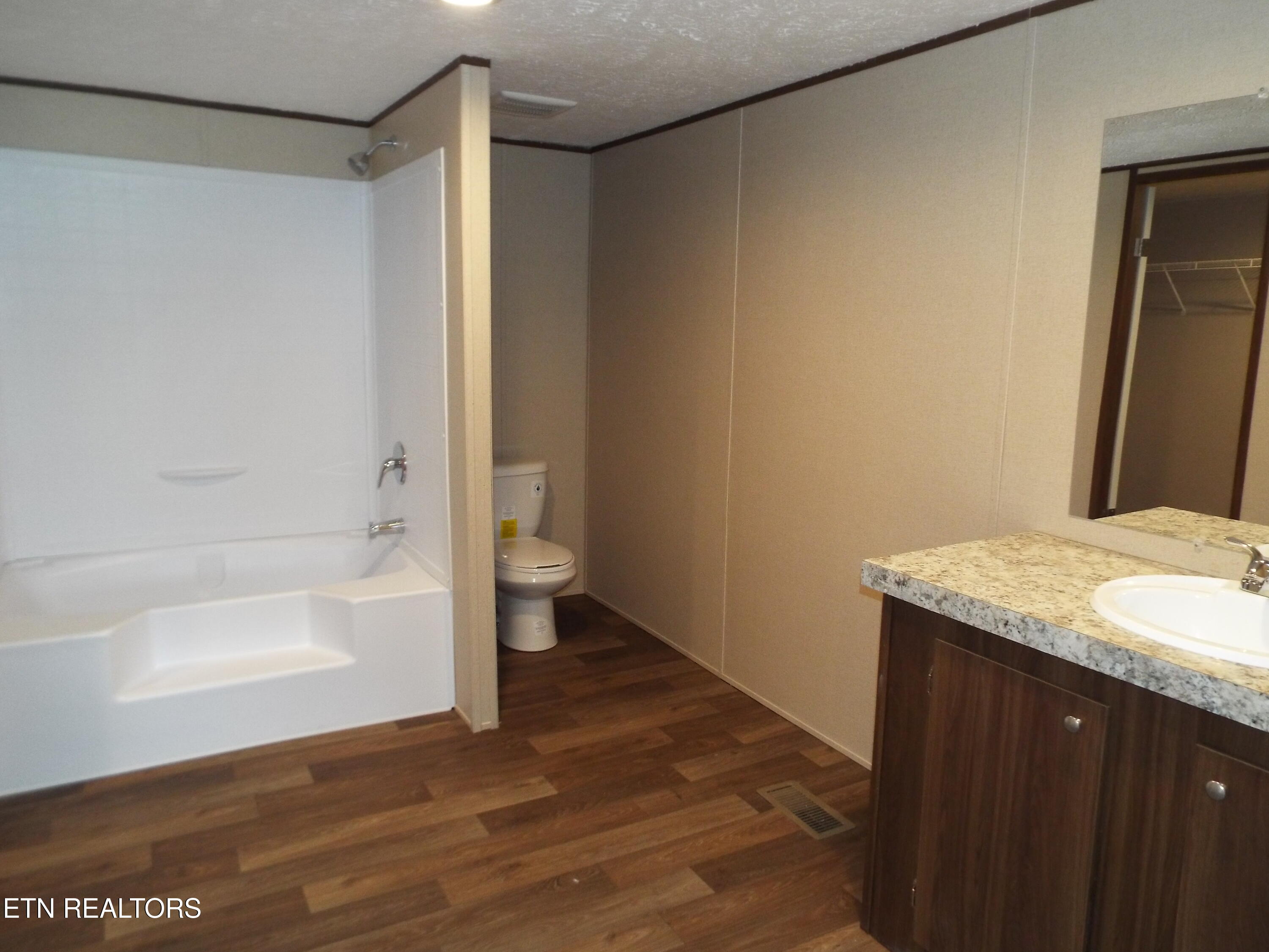 1509/1515 Sawmill Road Property Photo 13