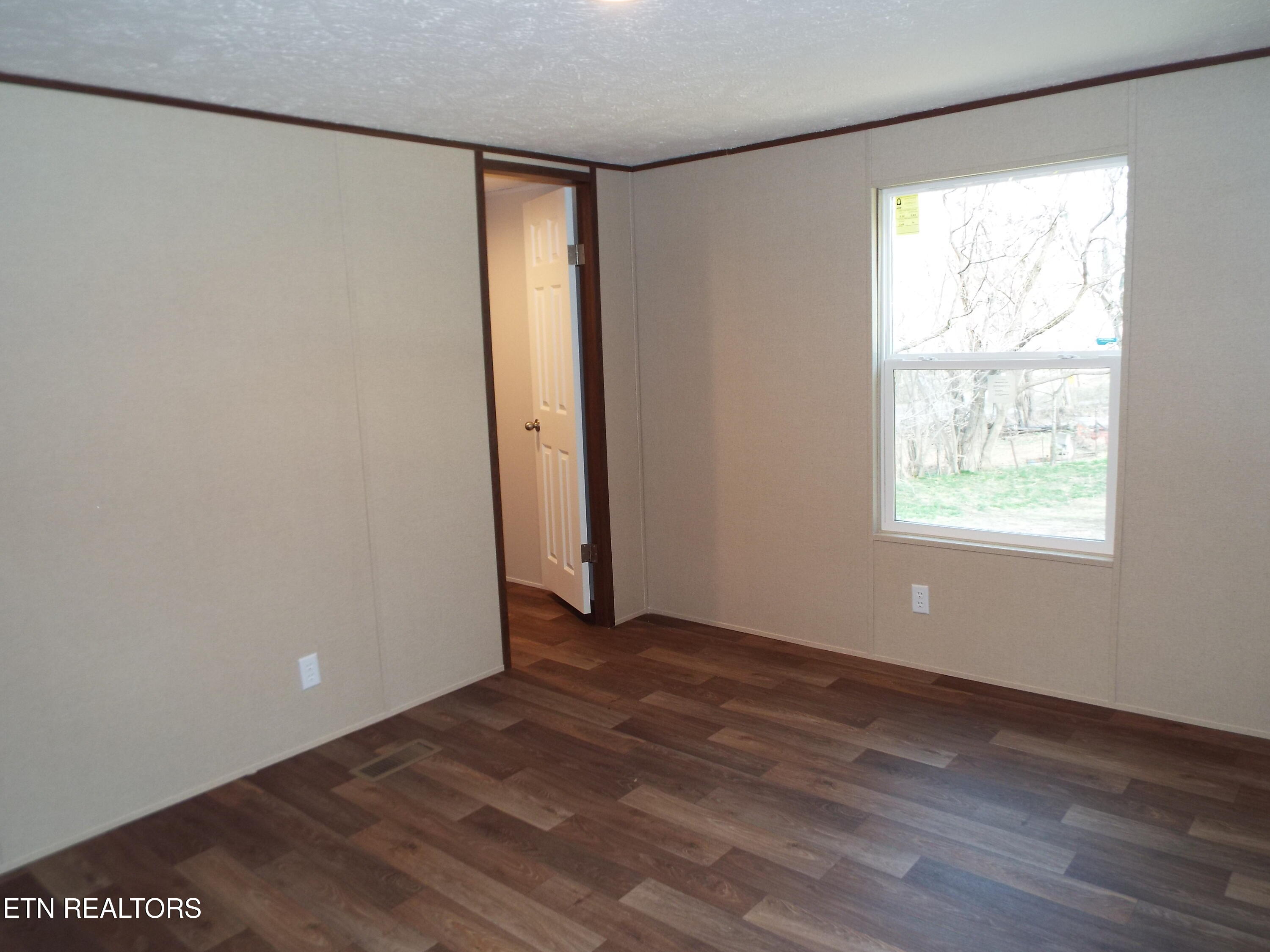 1509/1515 Sawmill Road Property Photo 16