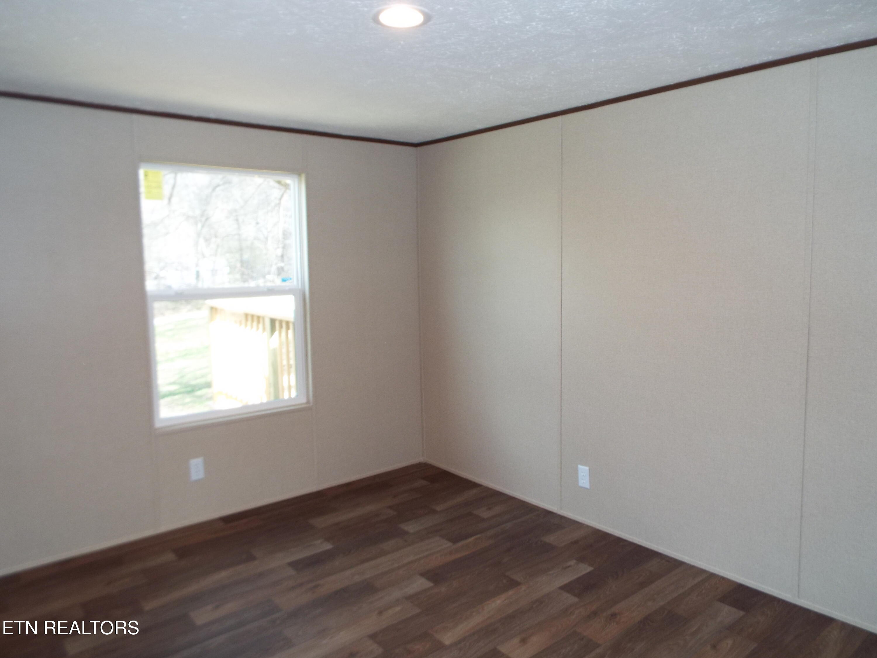 1509/1515 Sawmill Road Property Photo 17