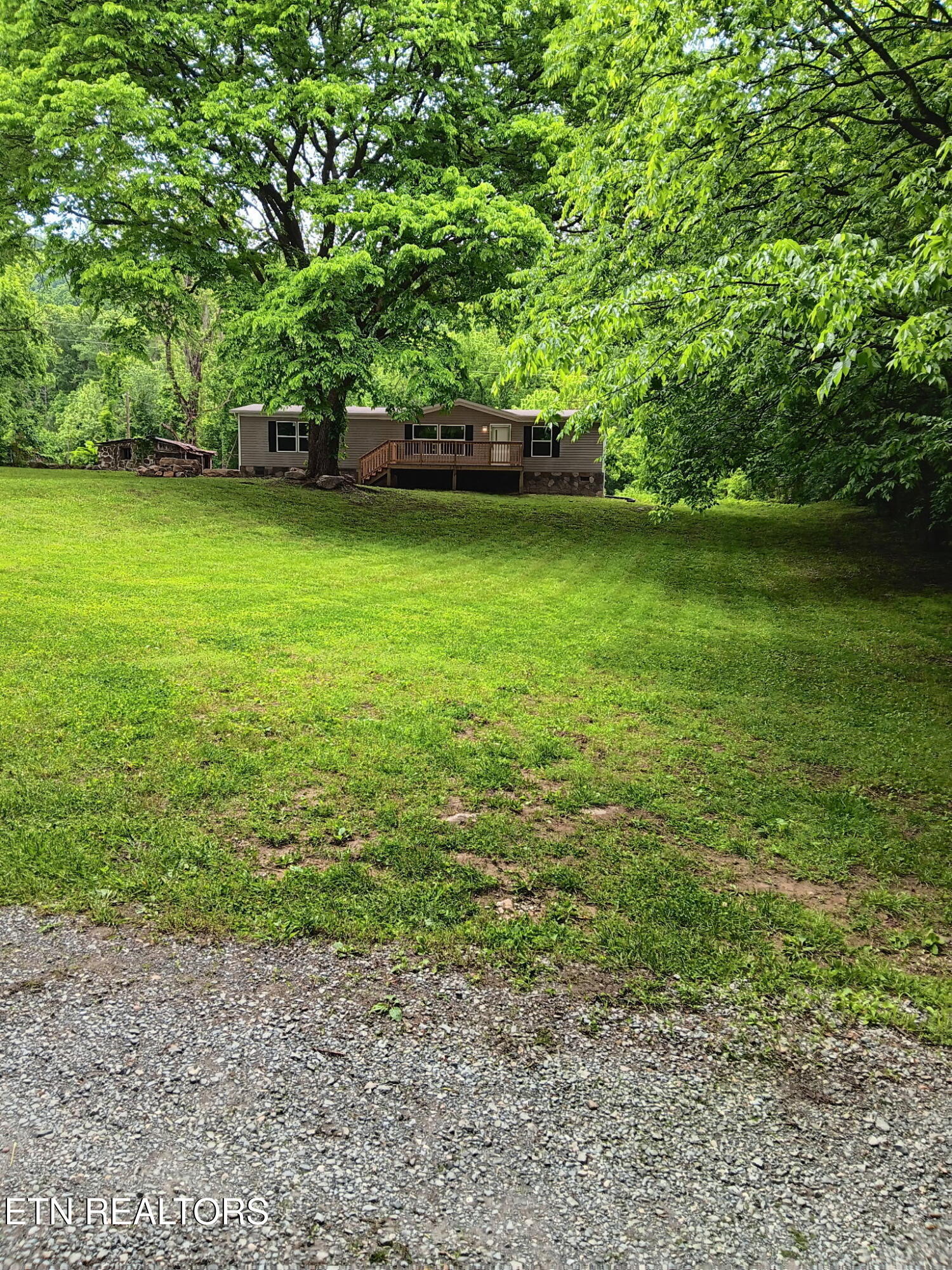 1509/1515 Sawmill Road Property Photo 39