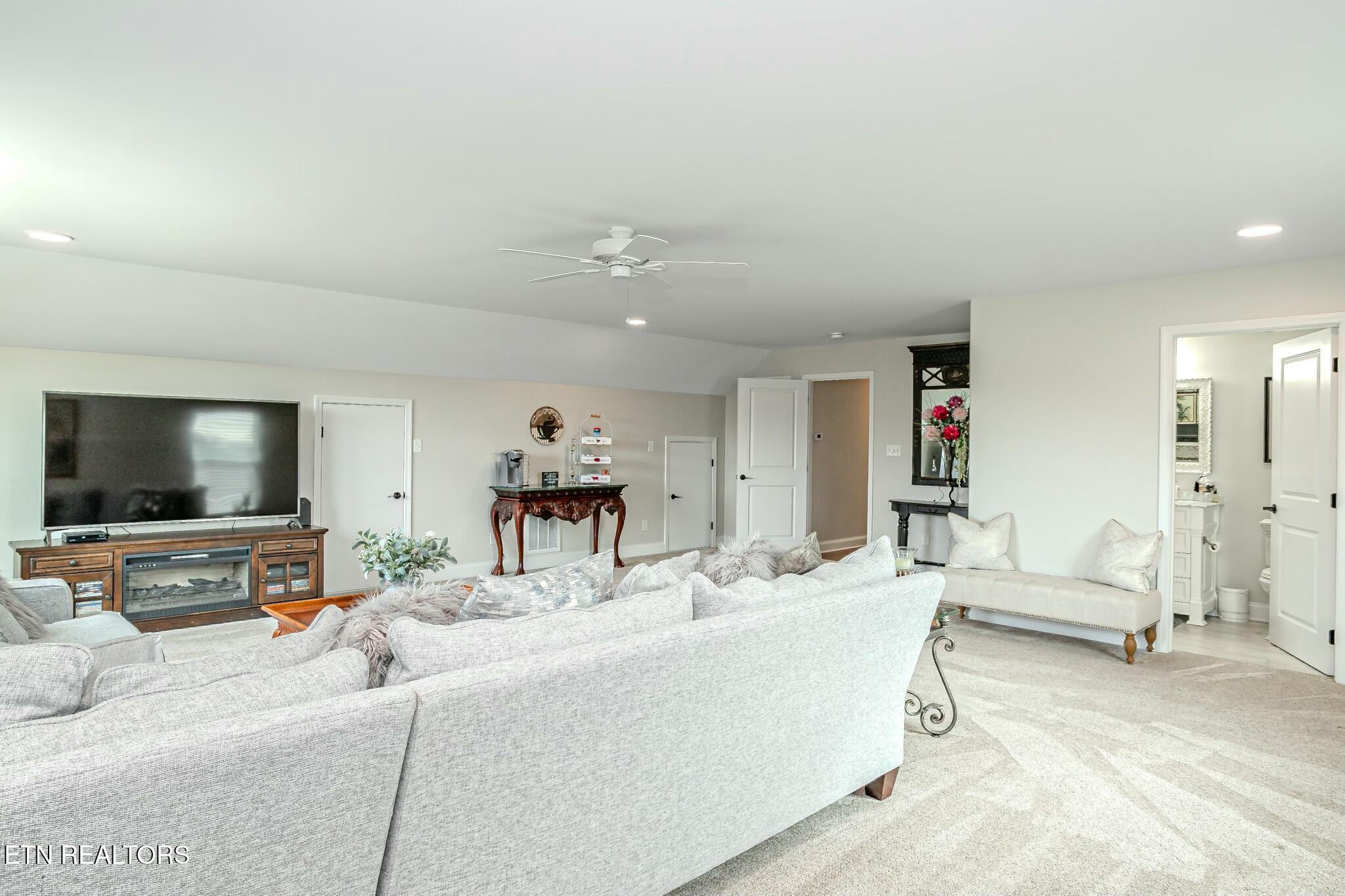 9556 Gunnies Drive Property Photo 35
