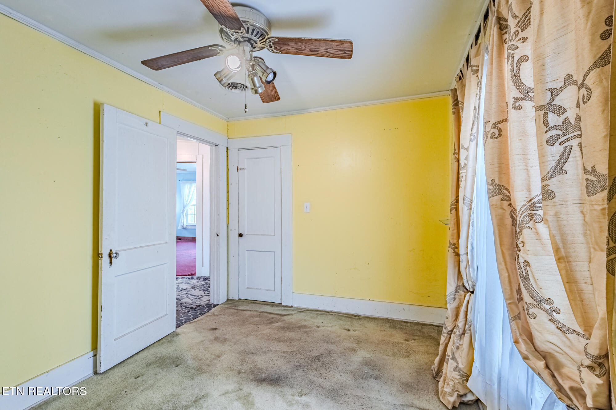 210 Linsdale Road Property Photo 10