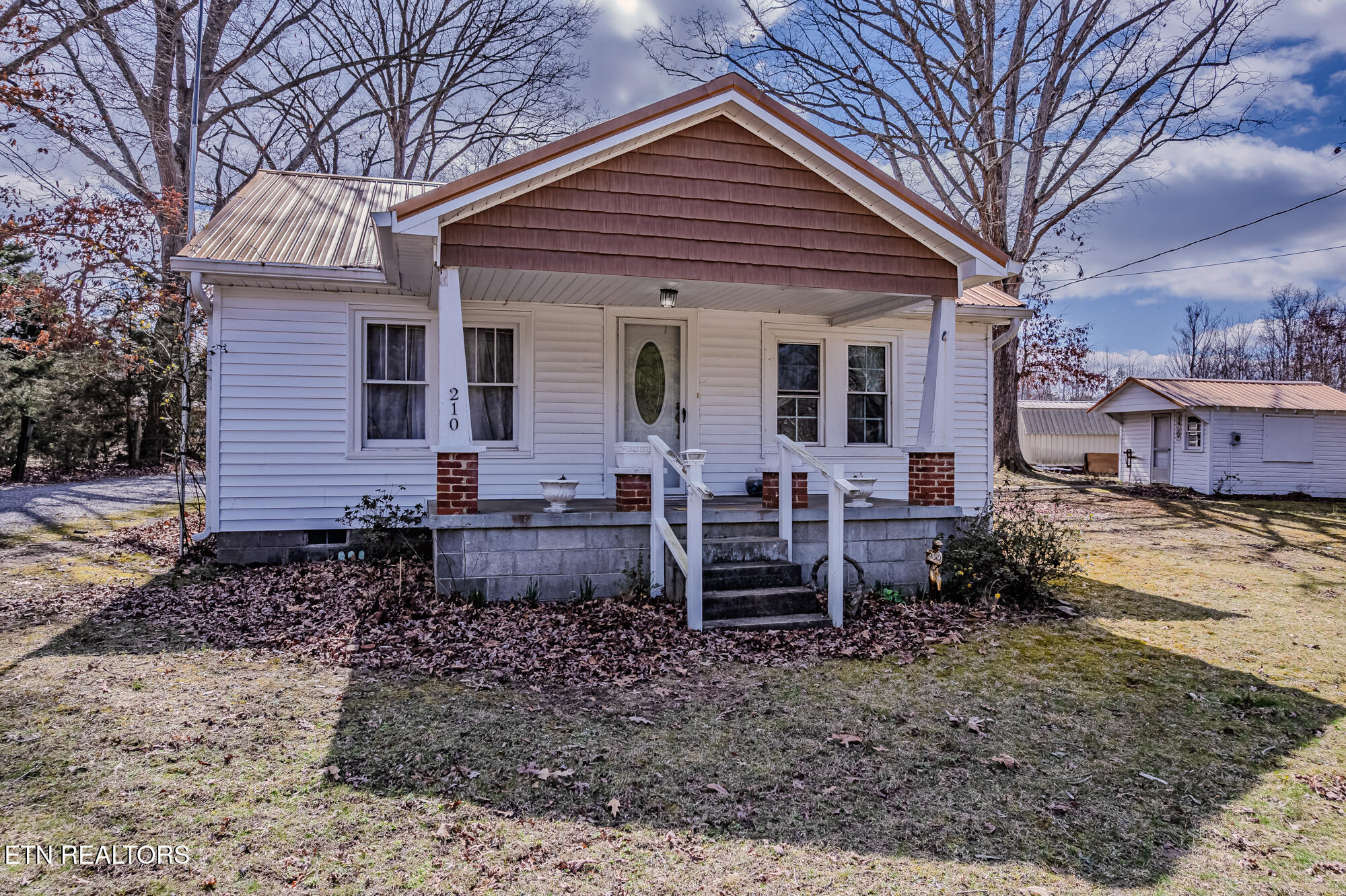 210 Linsdale Road Property Photo 33