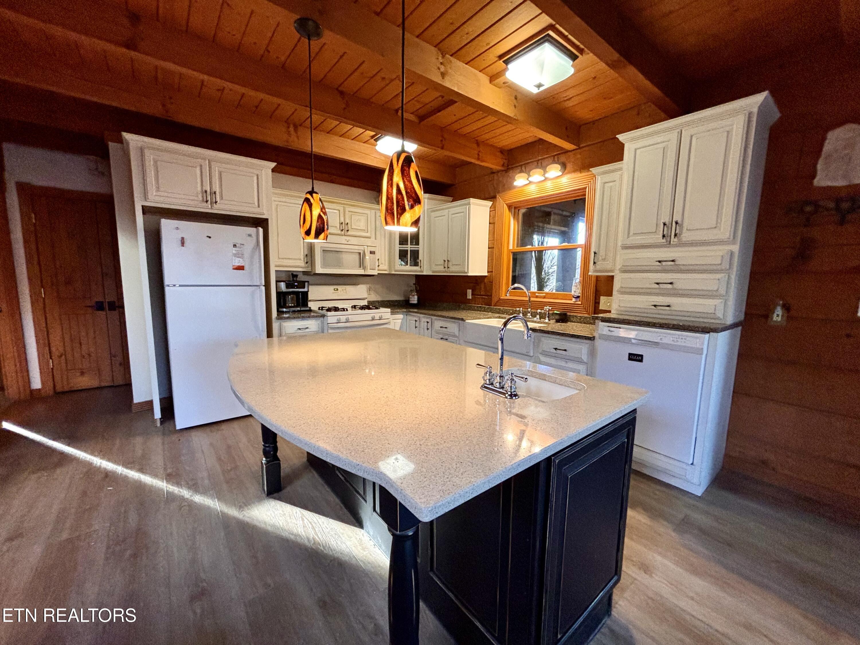 633 Retreat Rd Property Photo 6