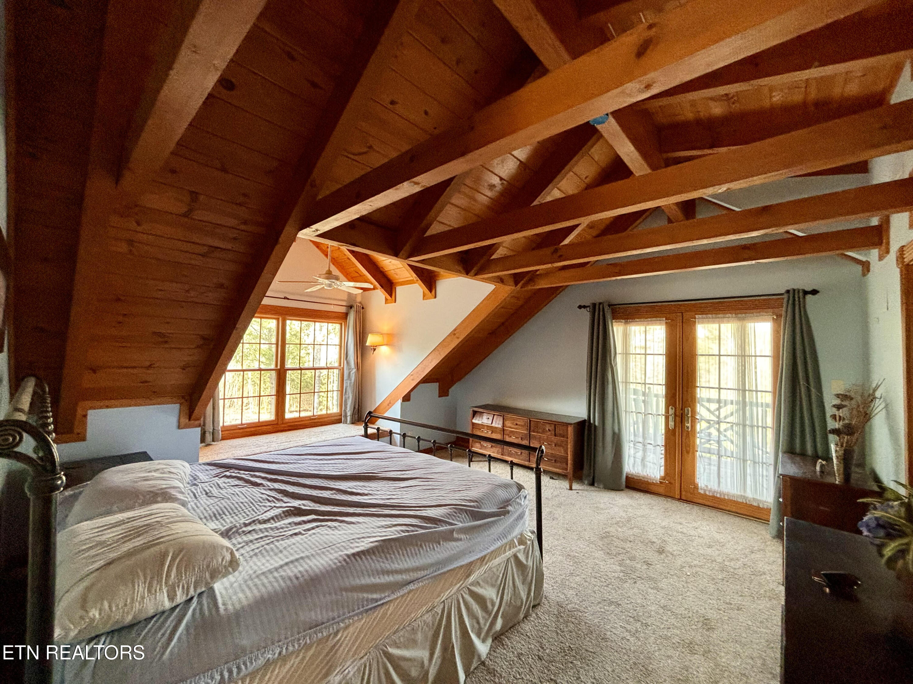 633 Retreat Rd Property Photo 17