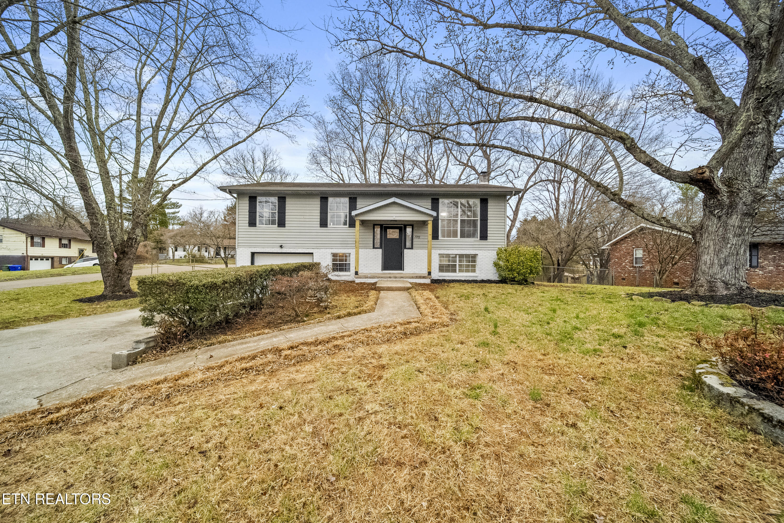 7712 W Sesame Lane Property Photo 1