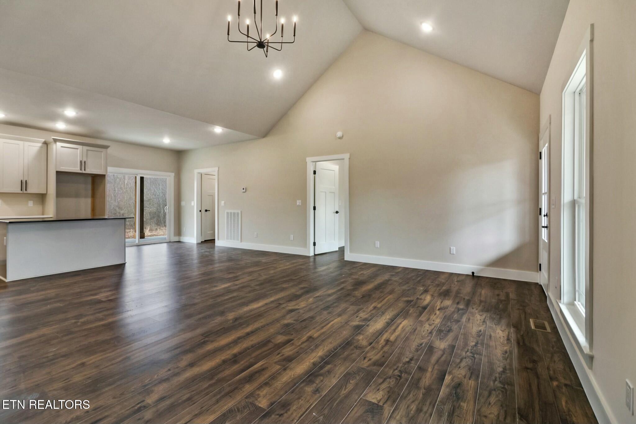1076 Hargis Rd Property Photo 12