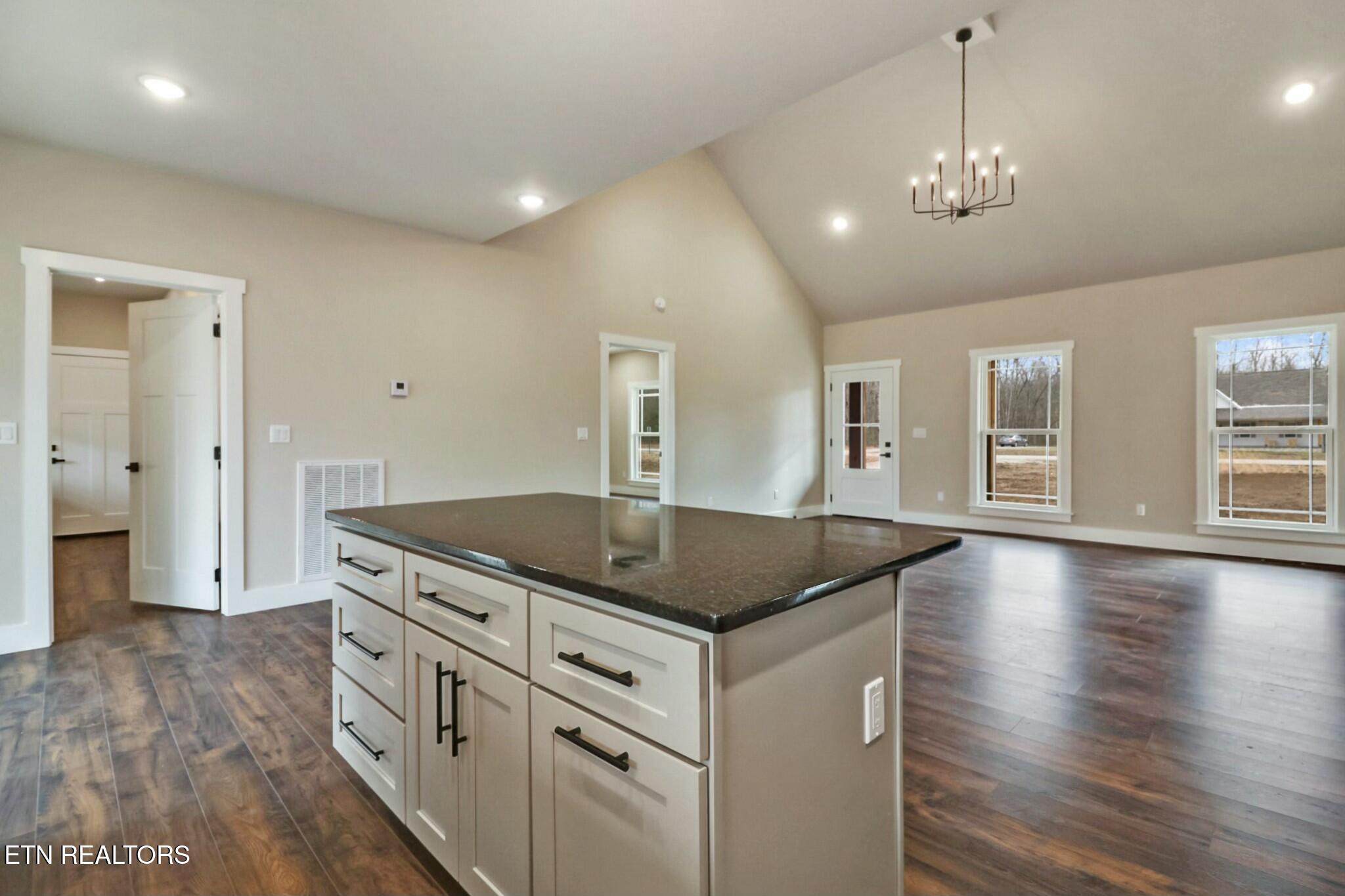1076 Hargis Rd Property Photo 16