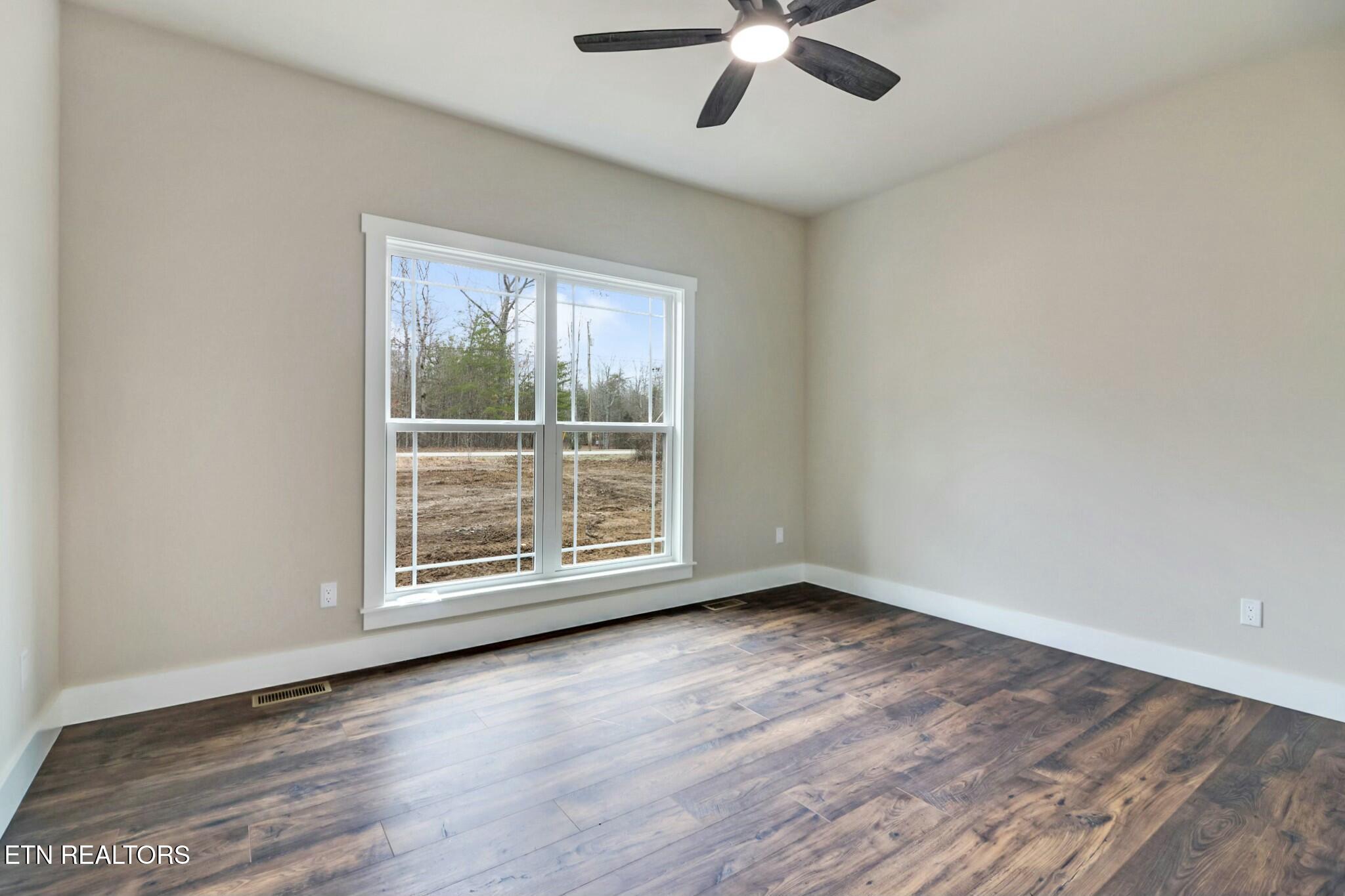 1076 Hargis Rd Property Photo 25