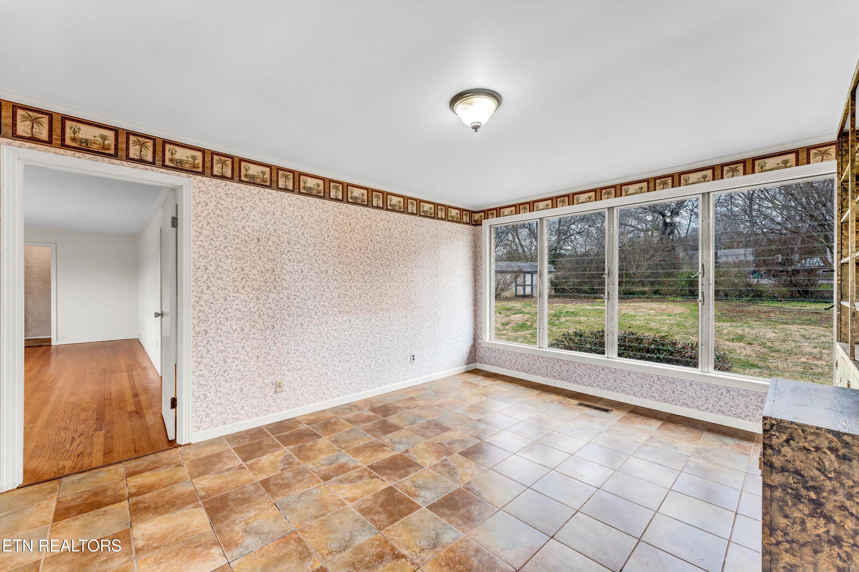5819 Holston Hills Rd Property Photo 5