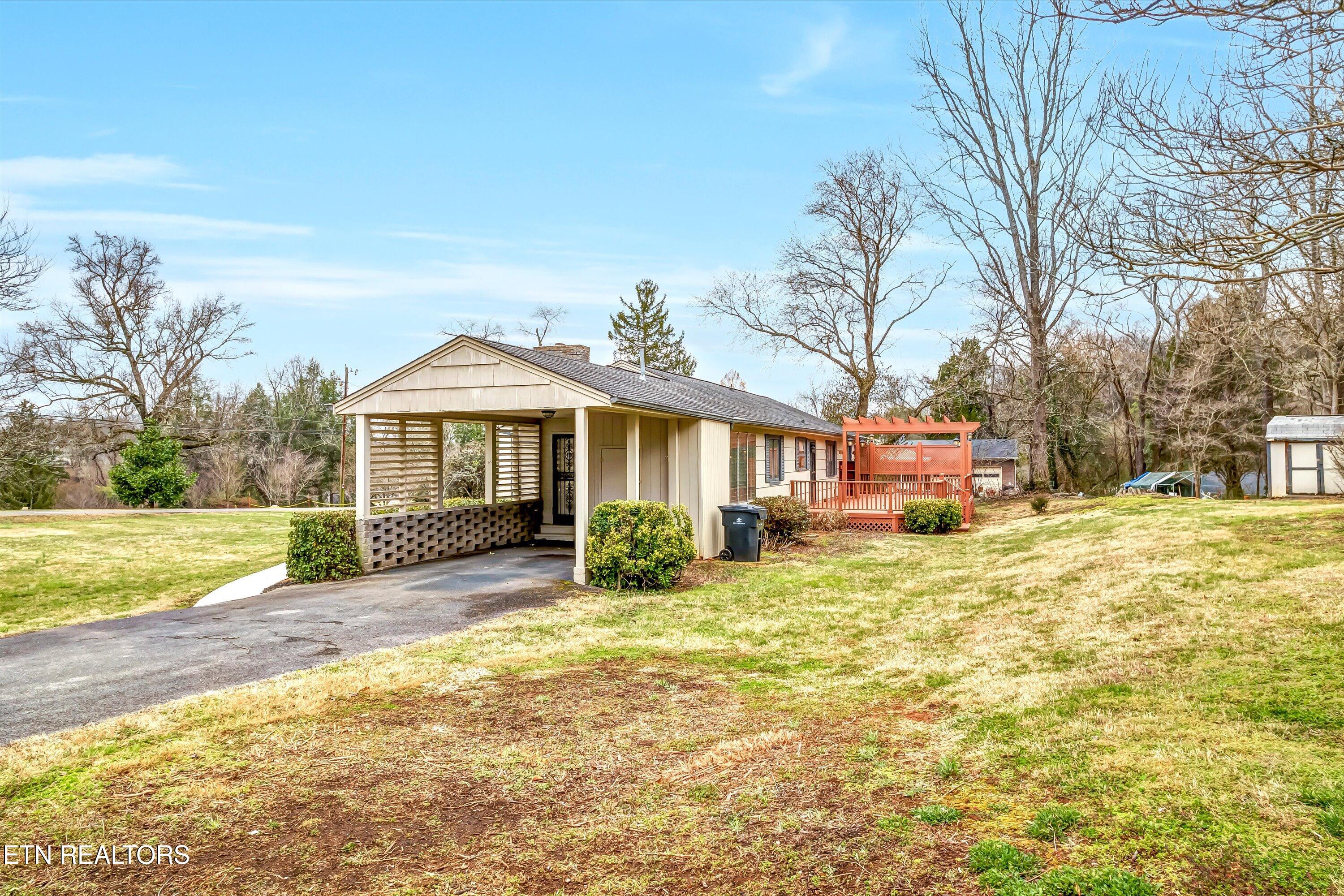 5819 Holston Hills Rd Property Photo 6
