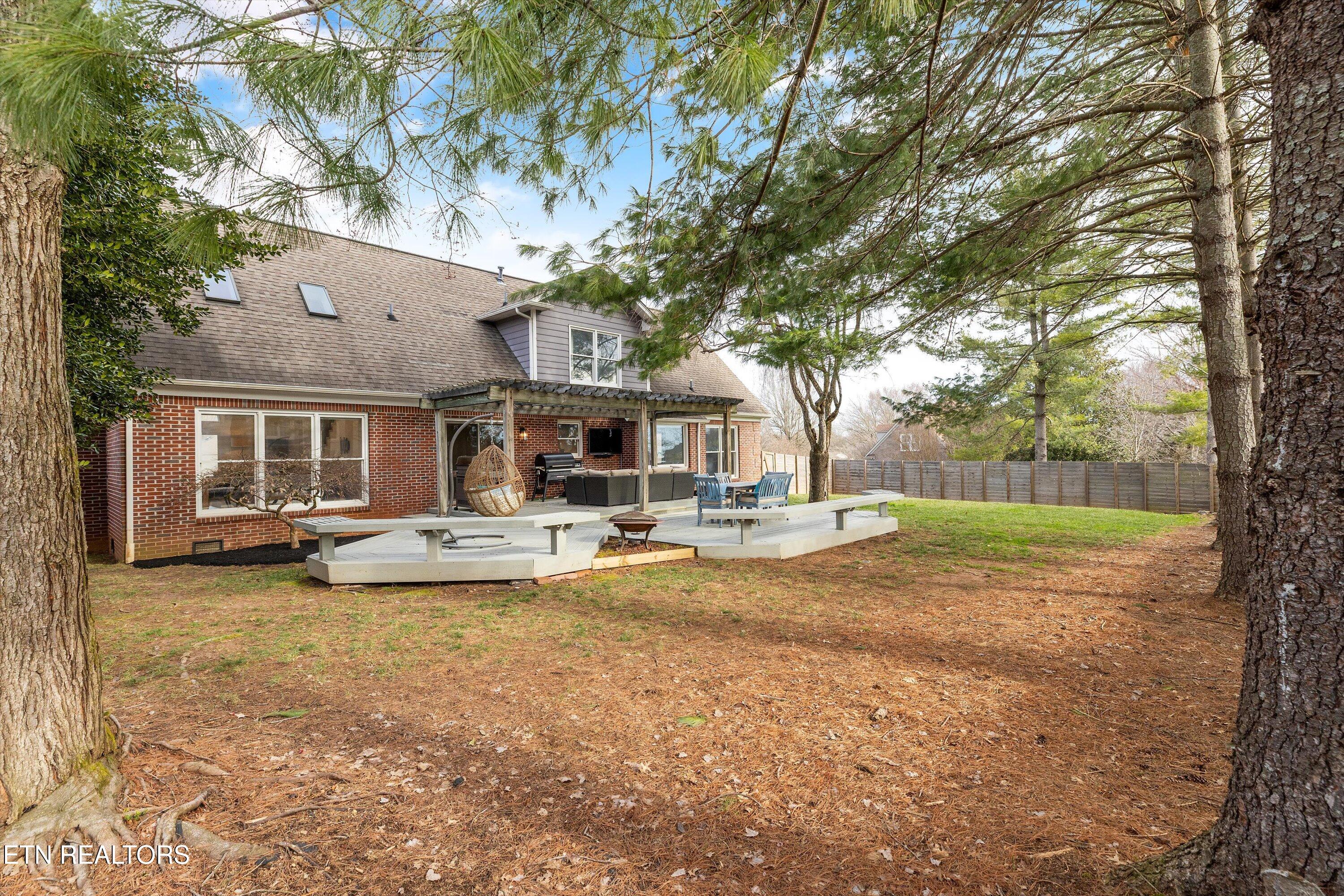 400 Sundown Rd Property Photo 44