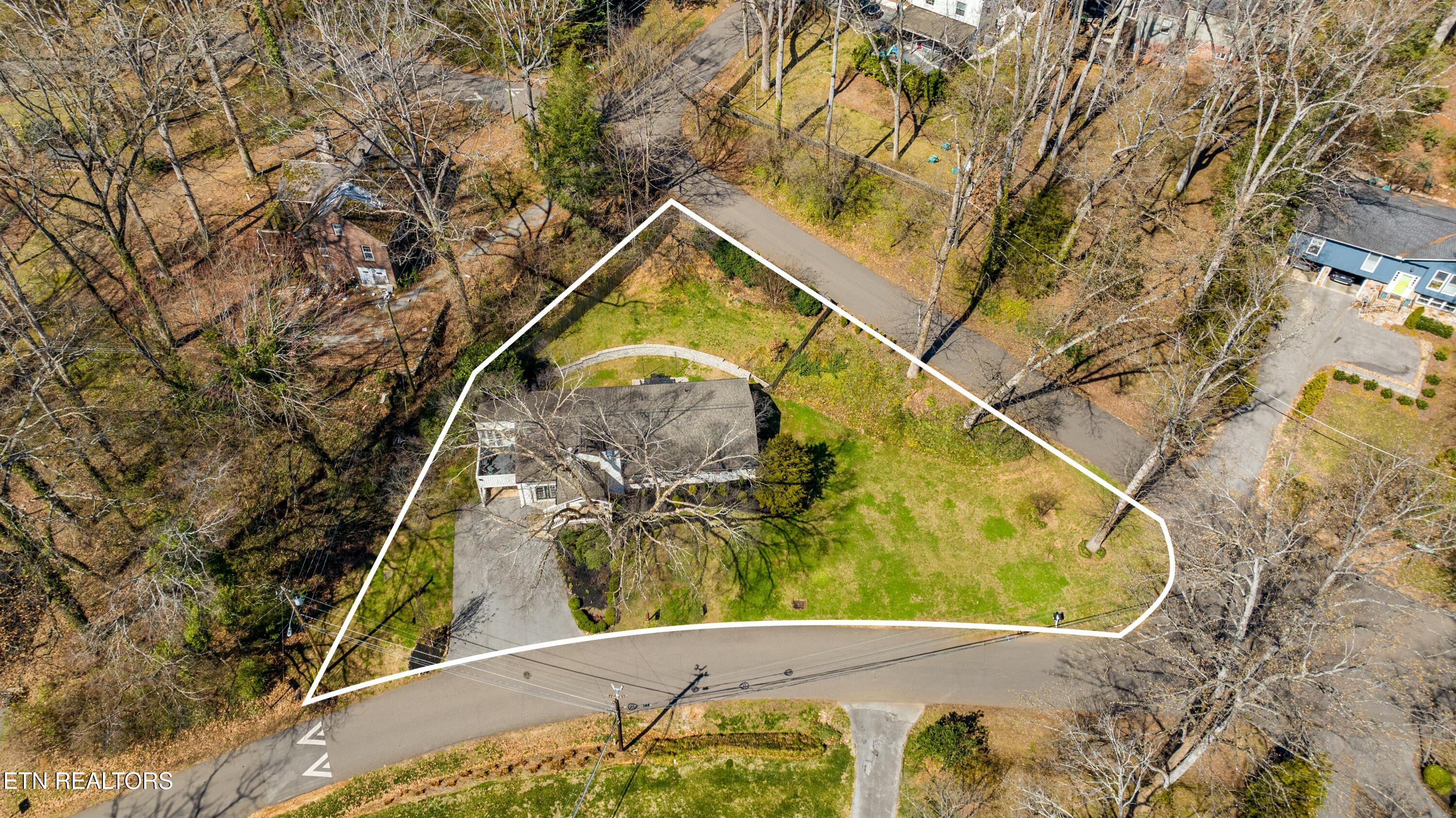 103 Nw Greenbrier Drive Property Photo 44