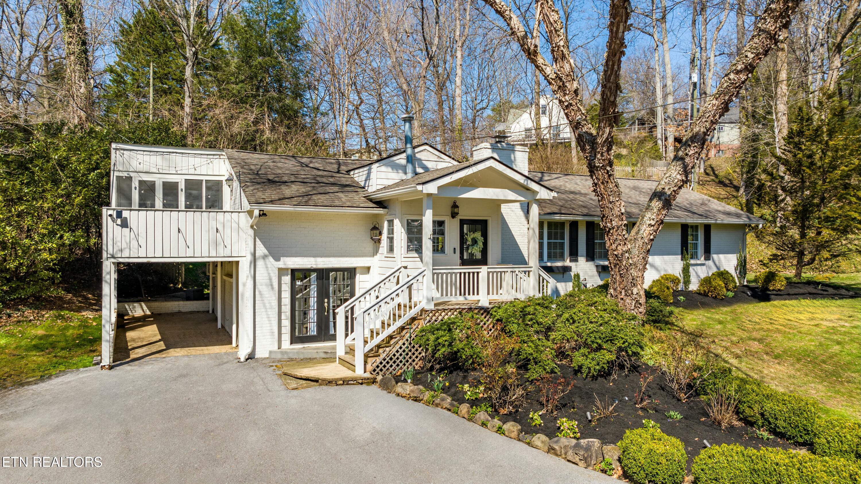 103 Nw Greenbrier Drive Property Photo 45