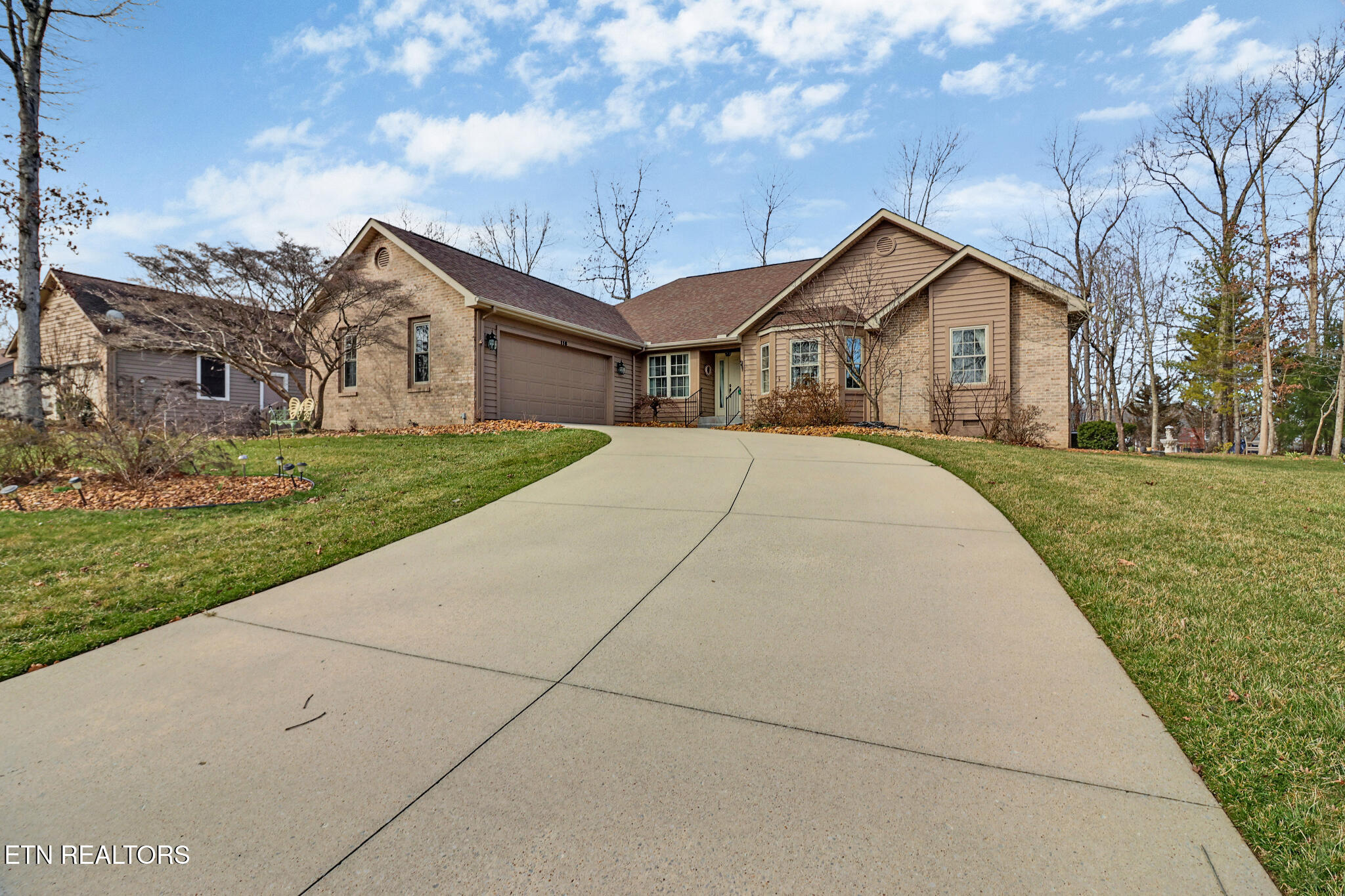116 Huntington Drive Property Photo 1