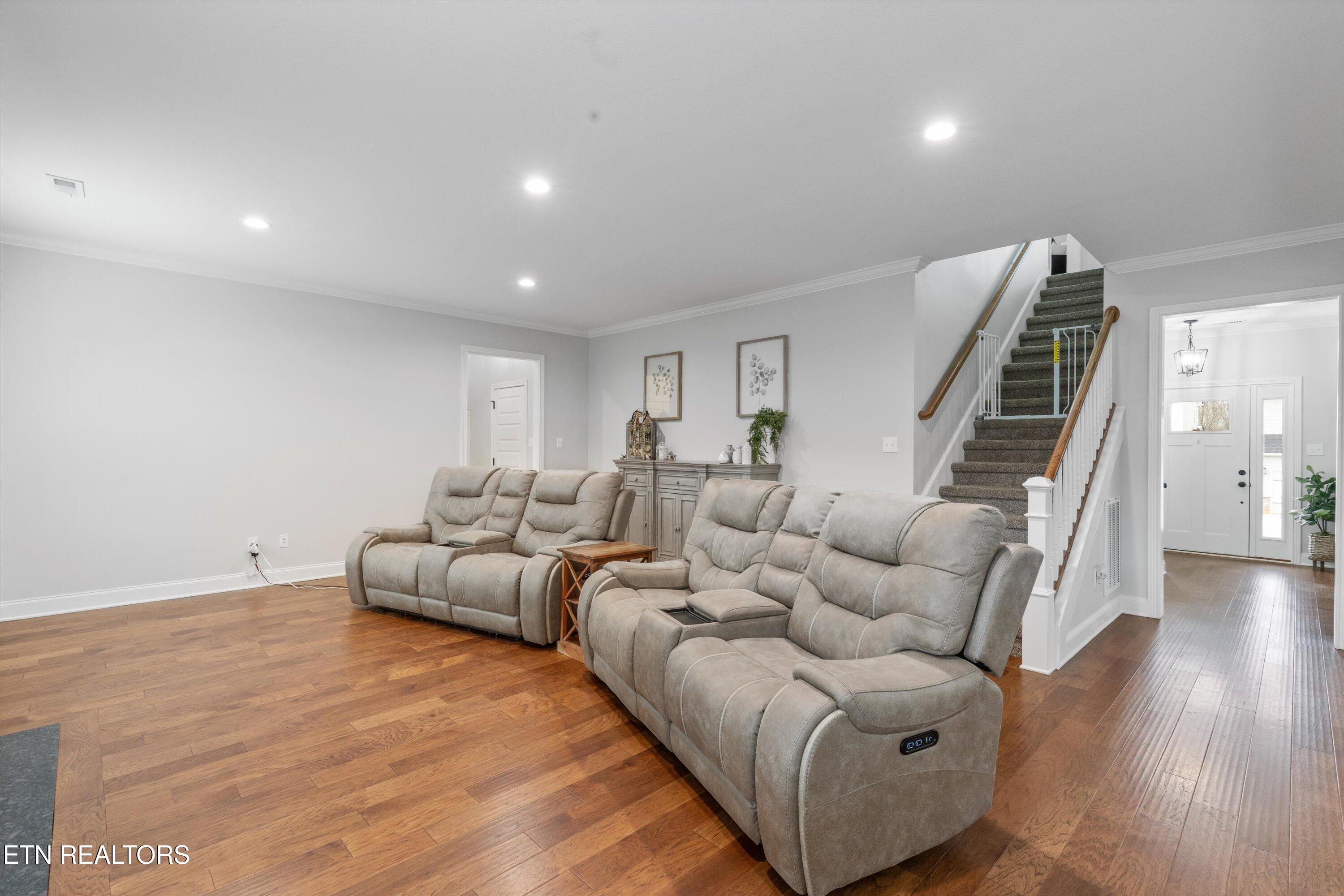 9012 Kirkhaven Lane Property Photo 15