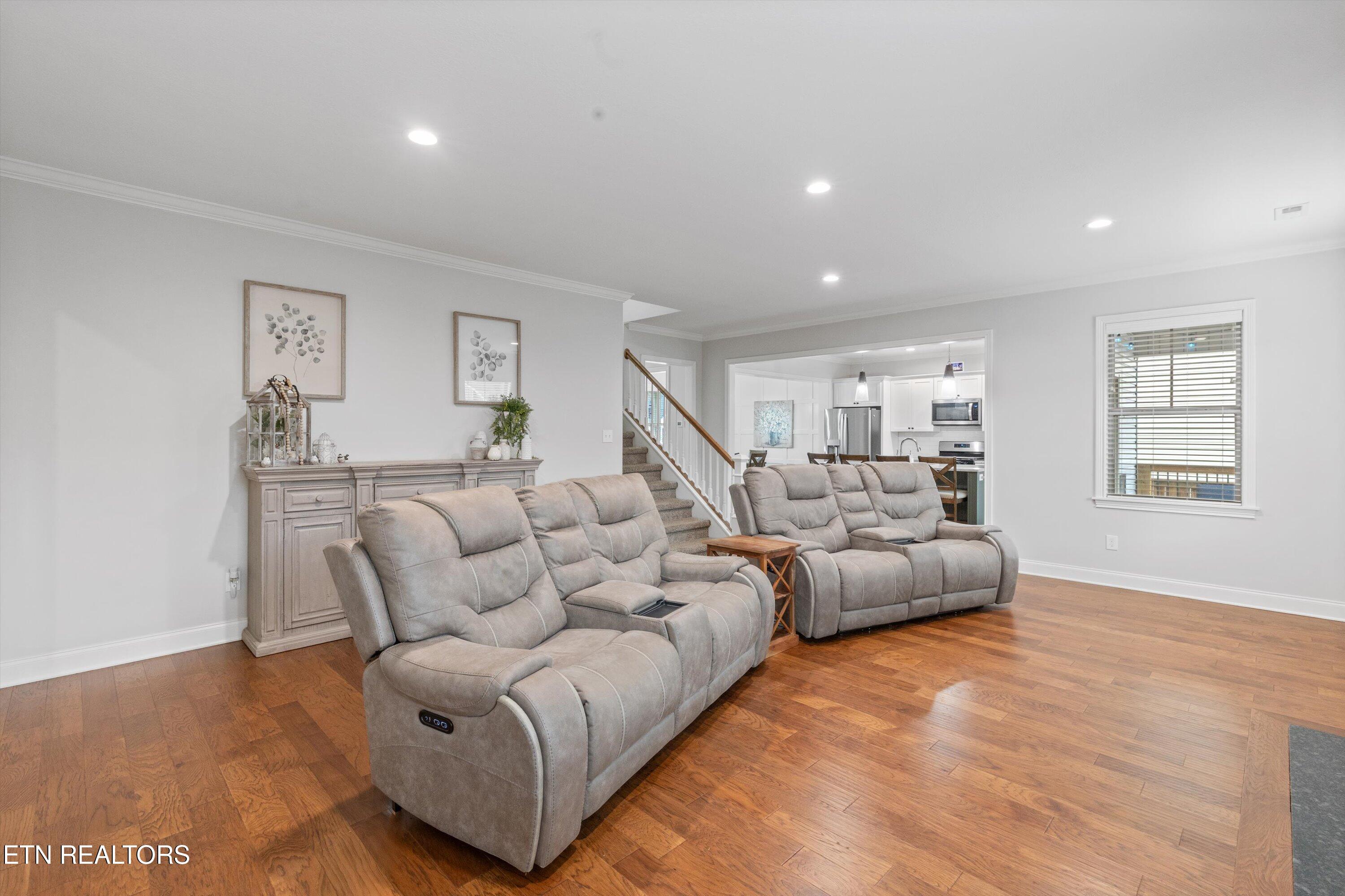 9012 Kirkhaven Lane Property Photo 17