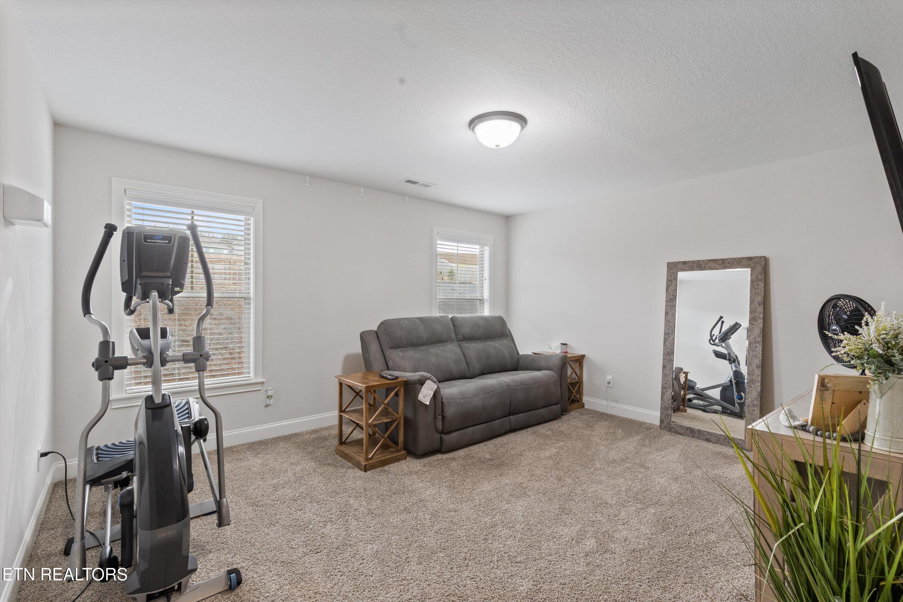 9012 Kirkhaven Lane Property Photo 27