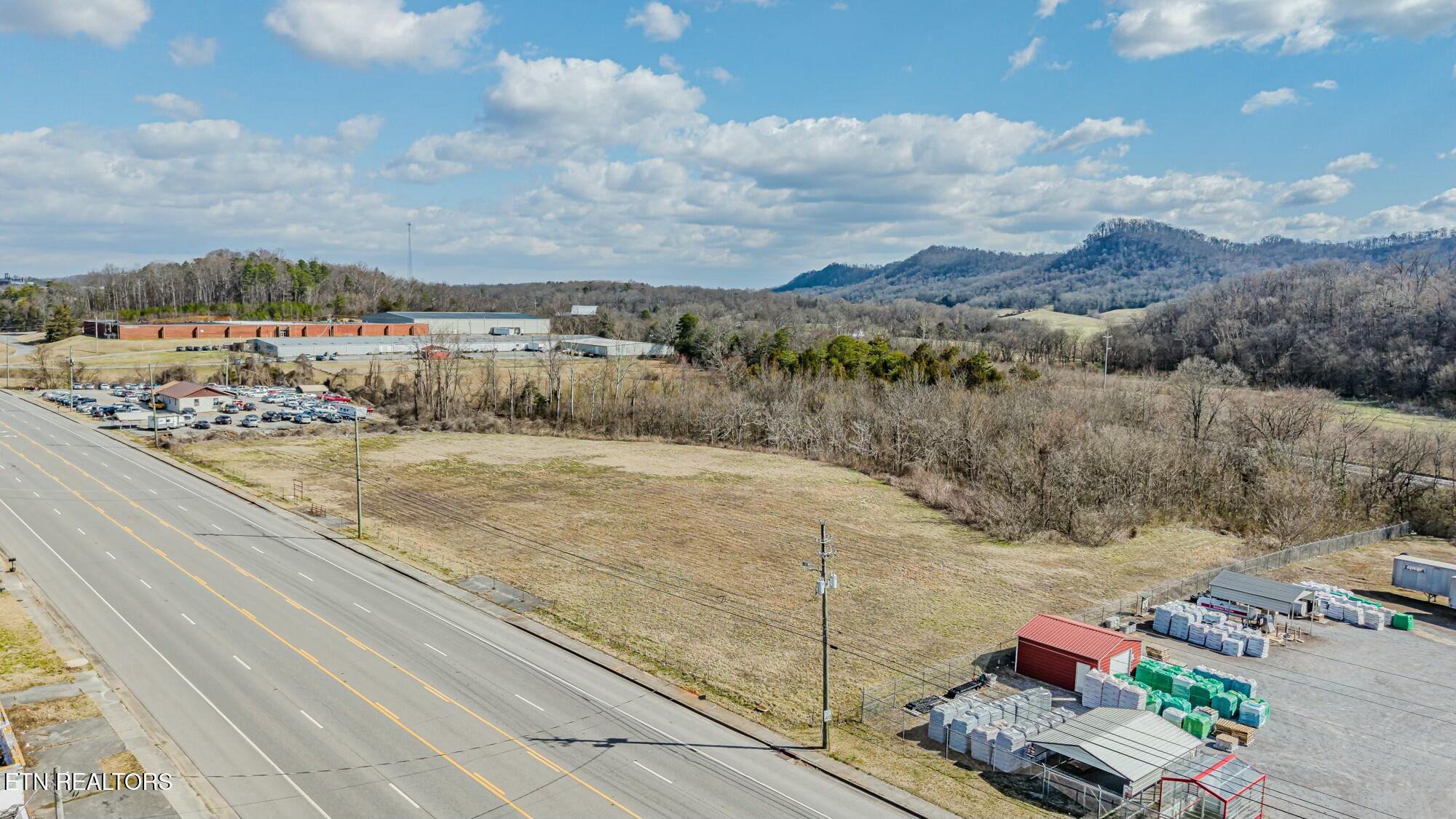 1229 N Highway 411 Property Photo
