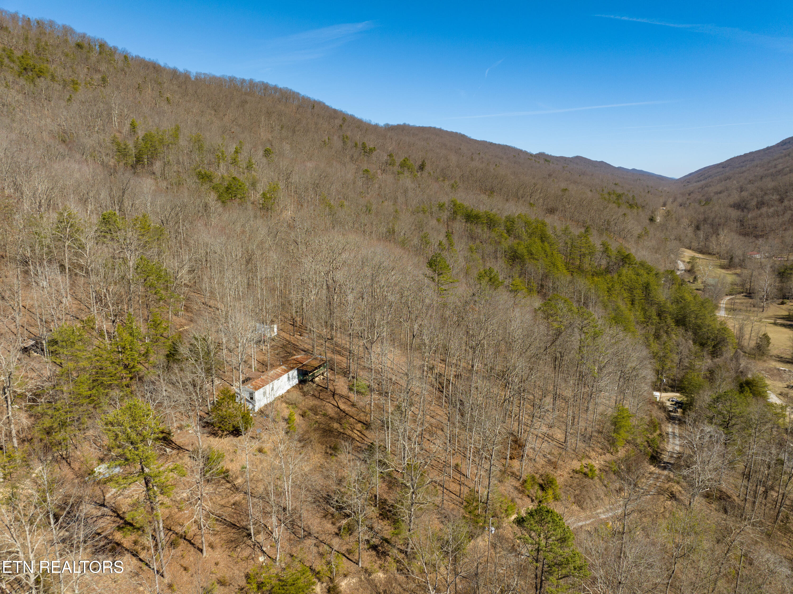 7280 Snake Hollow Rd Property Photo