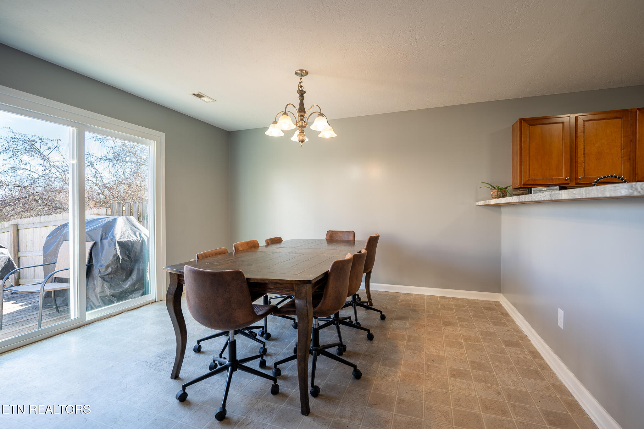 2122 Gatehouse Lane Property Photo 13