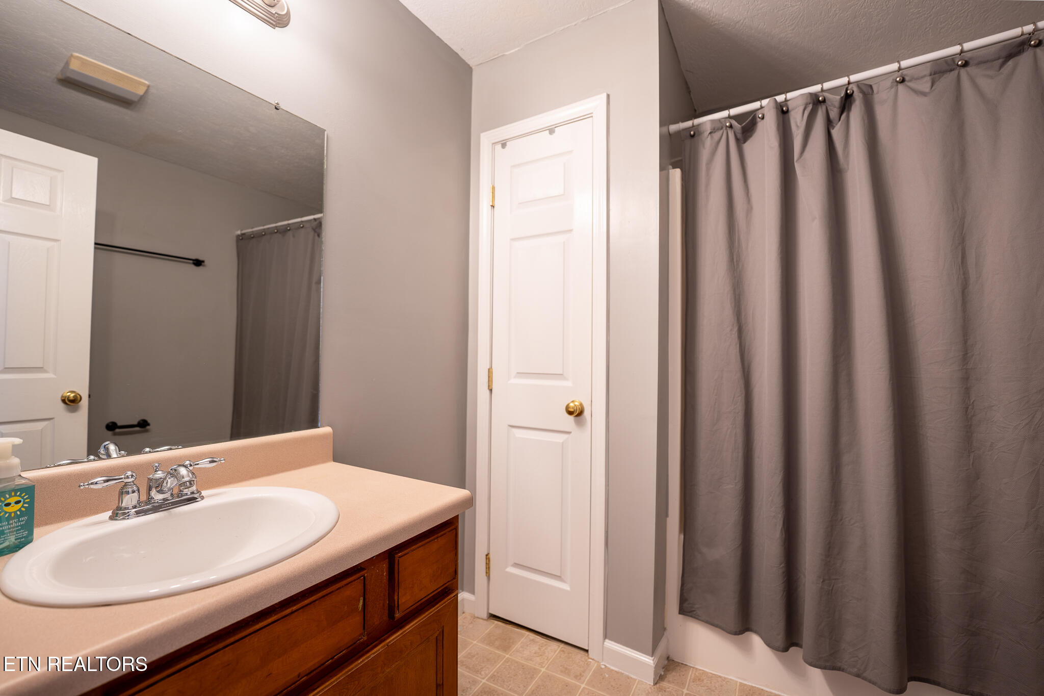 2122 Gatehouse Lane Property Photo 31