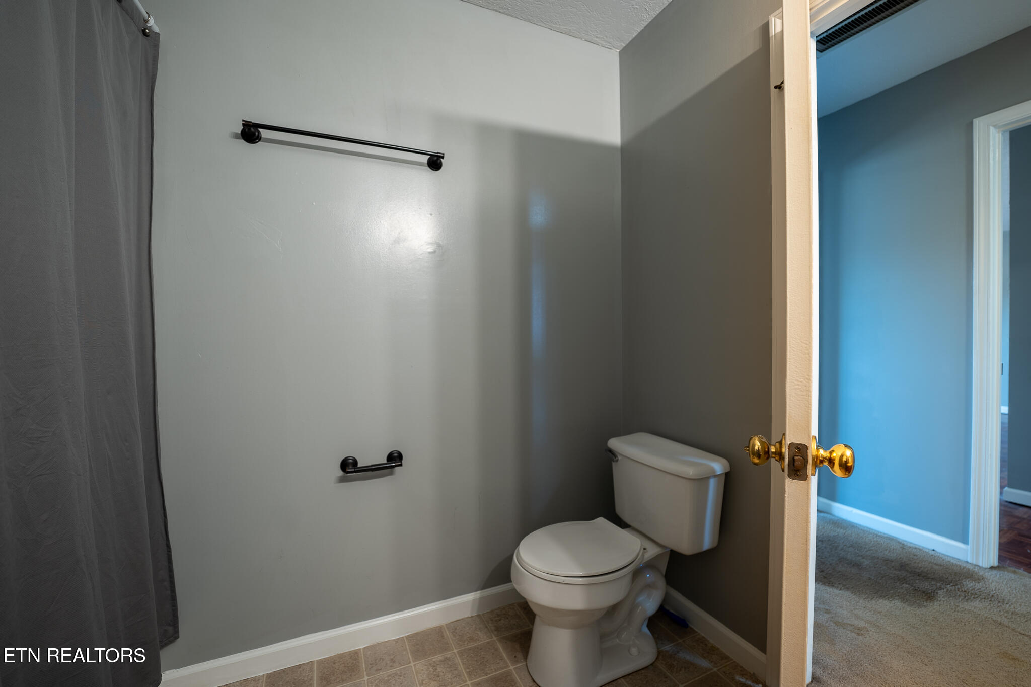 2122 Gatehouse Lane Property Photo 32