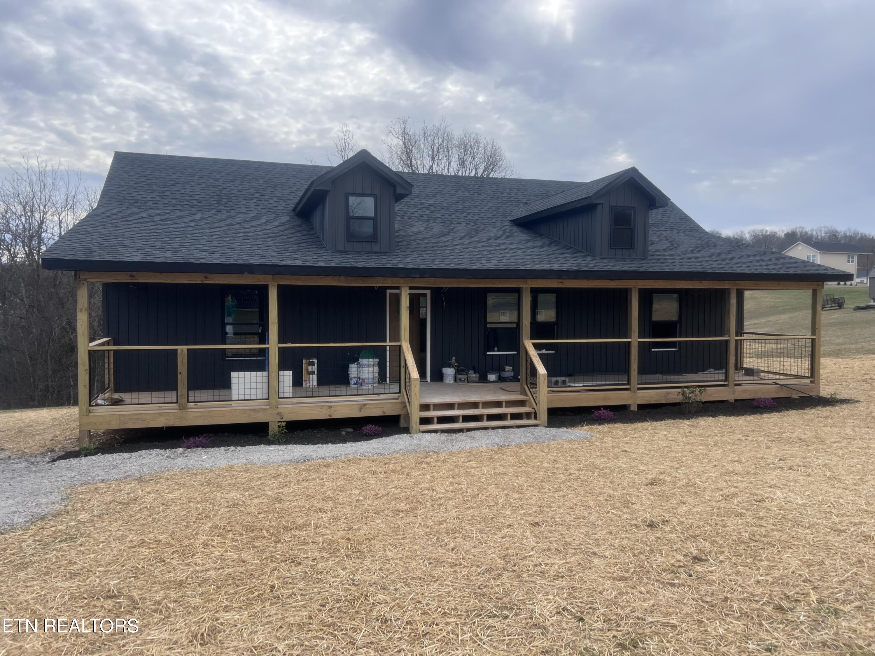 4011 Neighborly Way Property Photo 1