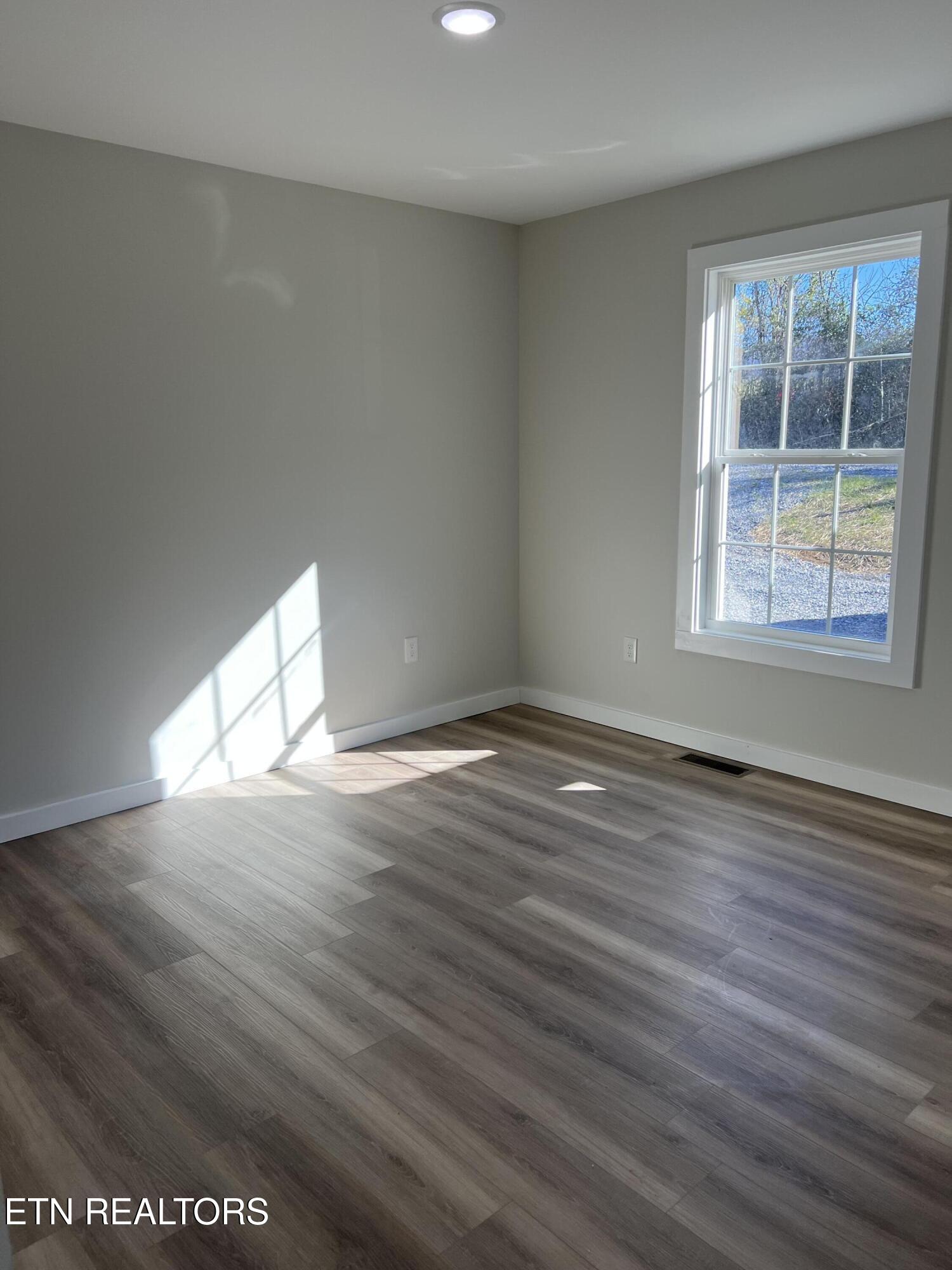 4011 Neighborly Way Property Photo 3