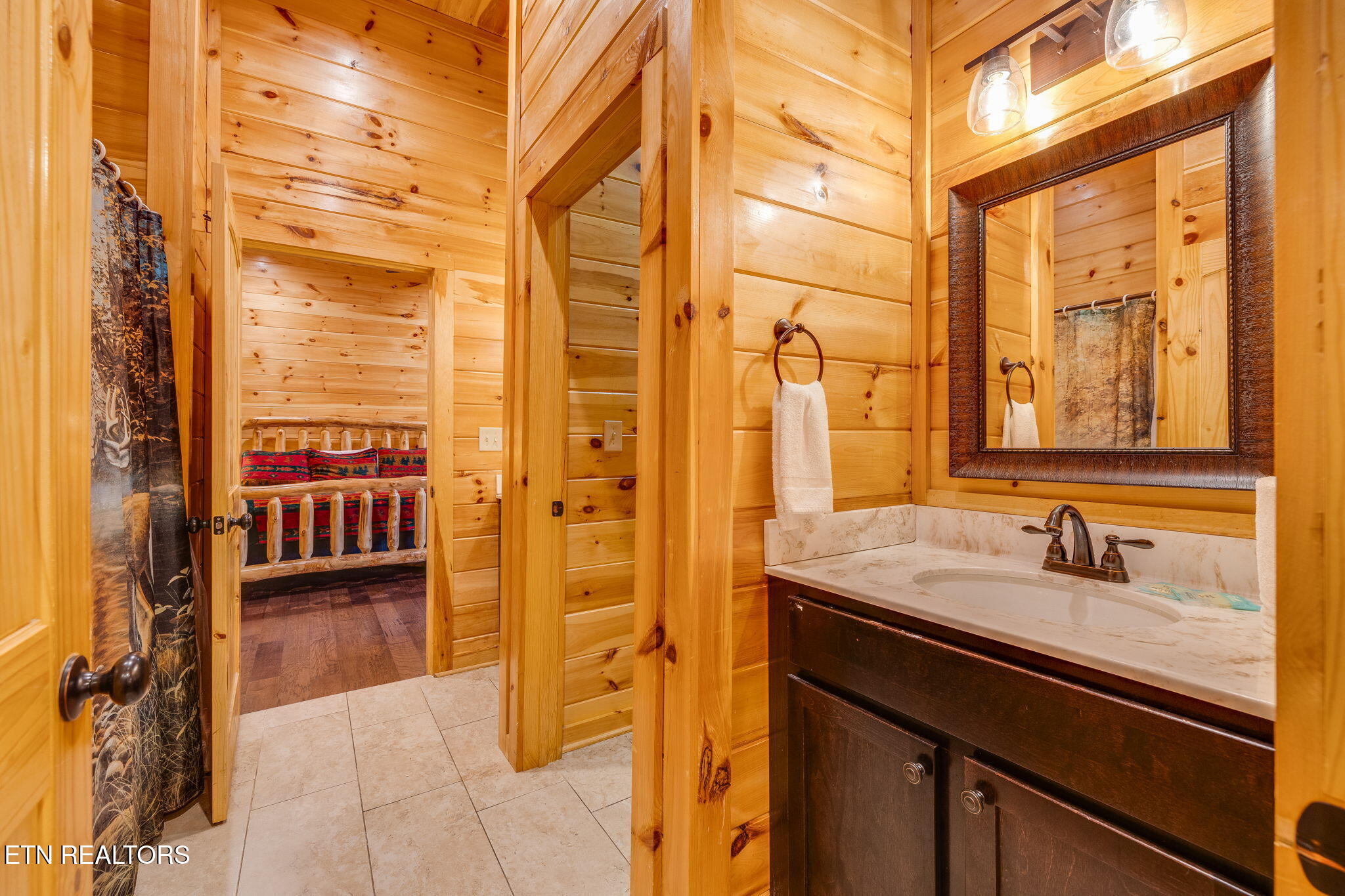 1934 Bear Creek Falls Way Property Photo 42