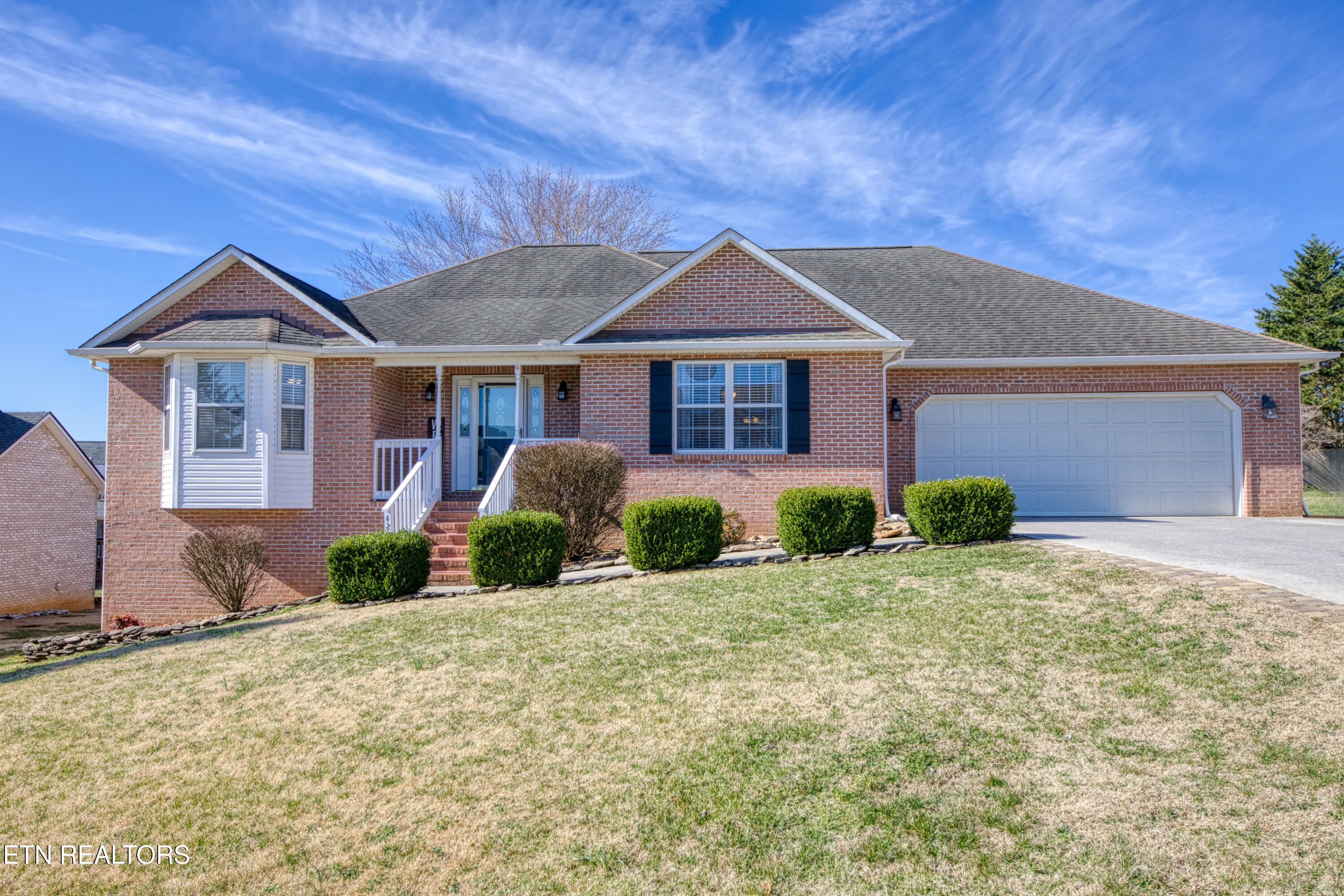 429 Woodgate Drive Property Photo 1