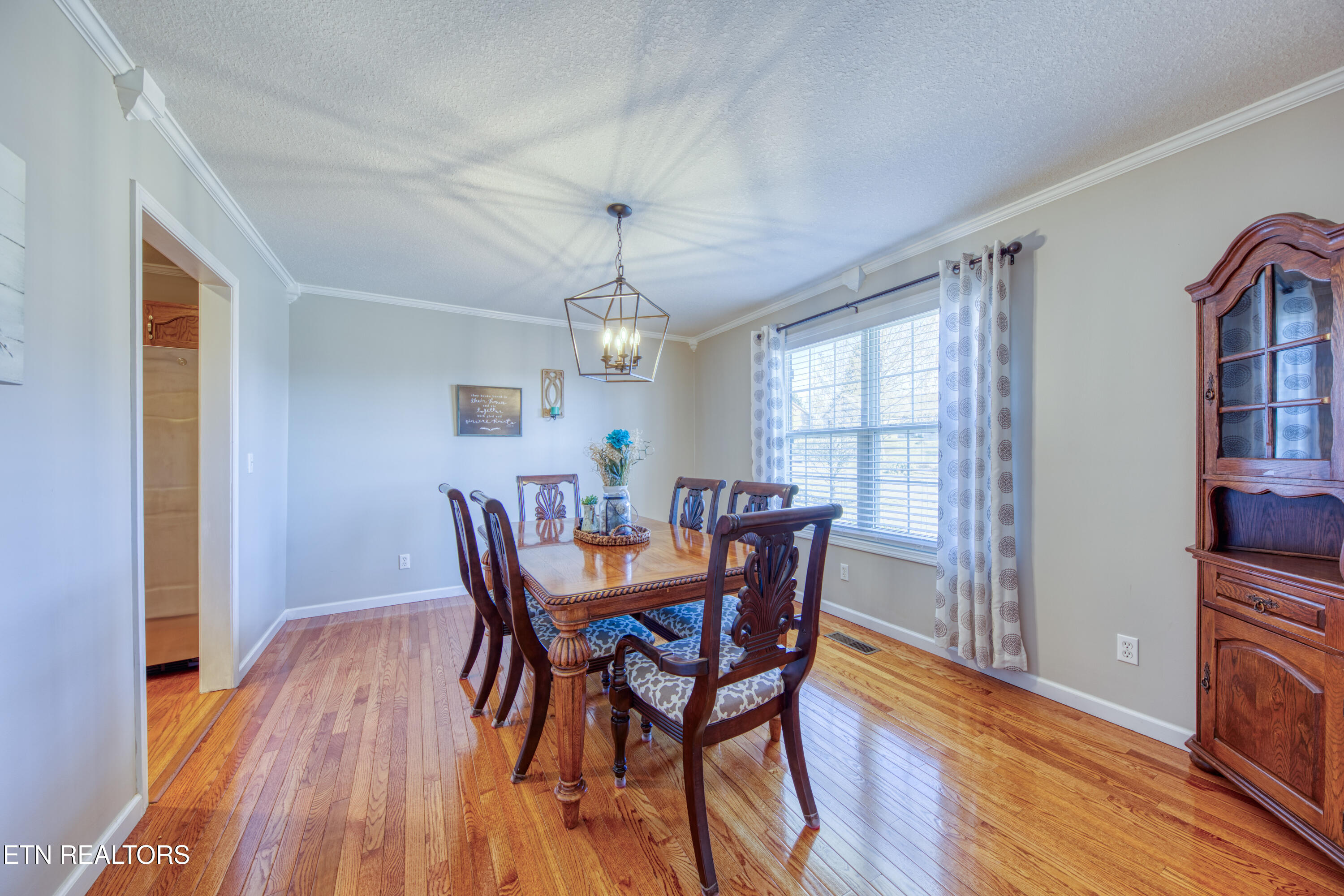429 Woodgate Drive Property Photo 12
