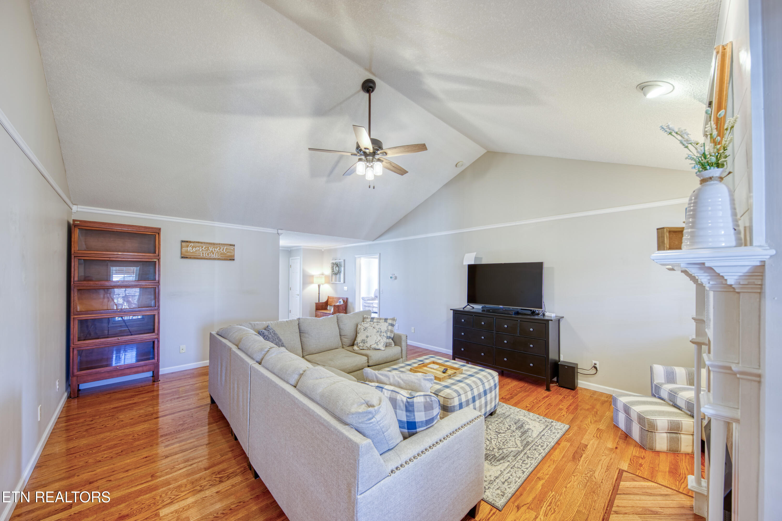 429 Woodgate Drive Property Photo 17