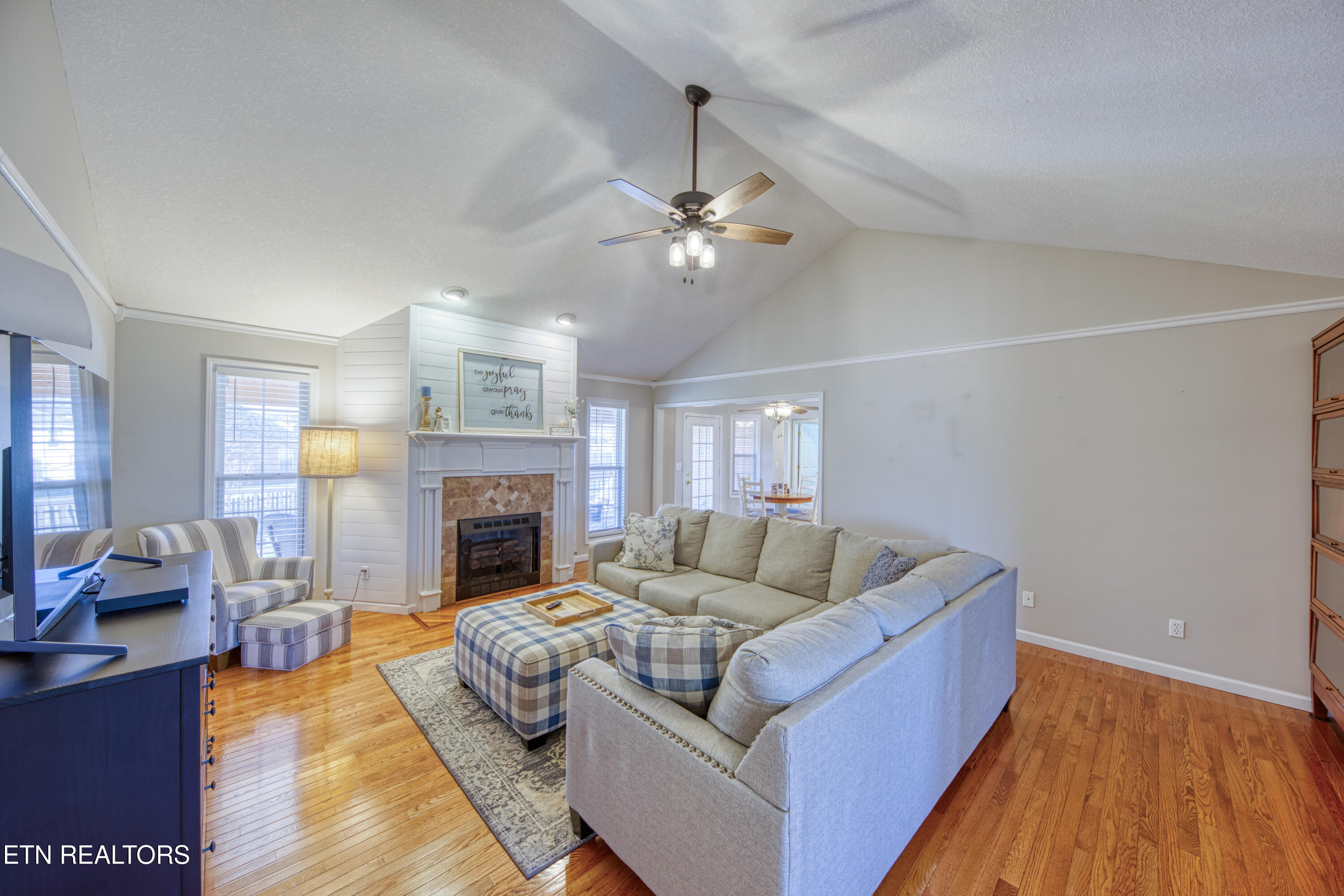 429 Woodgate Drive Property Photo 19