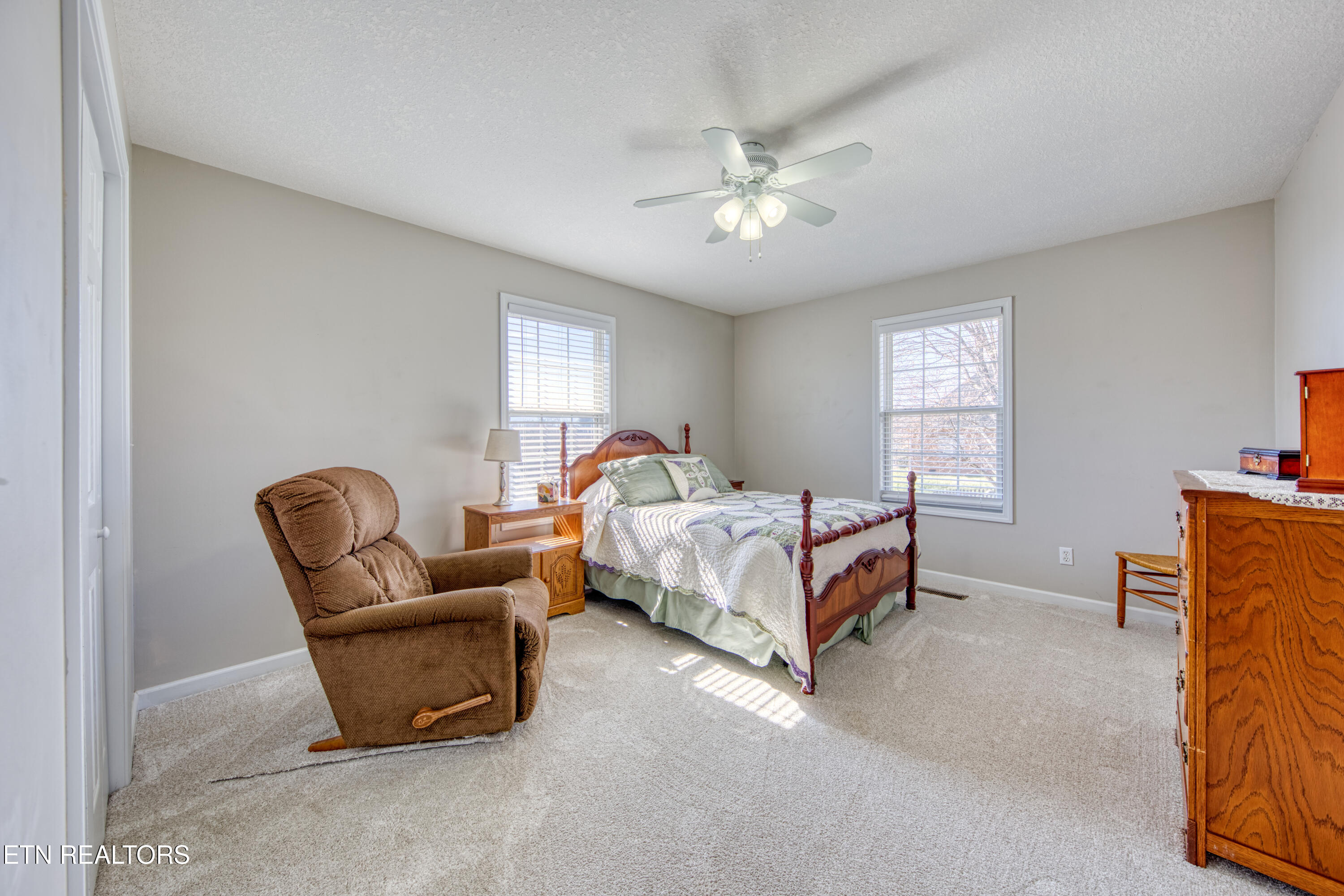 429 Woodgate Drive Property Photo 20