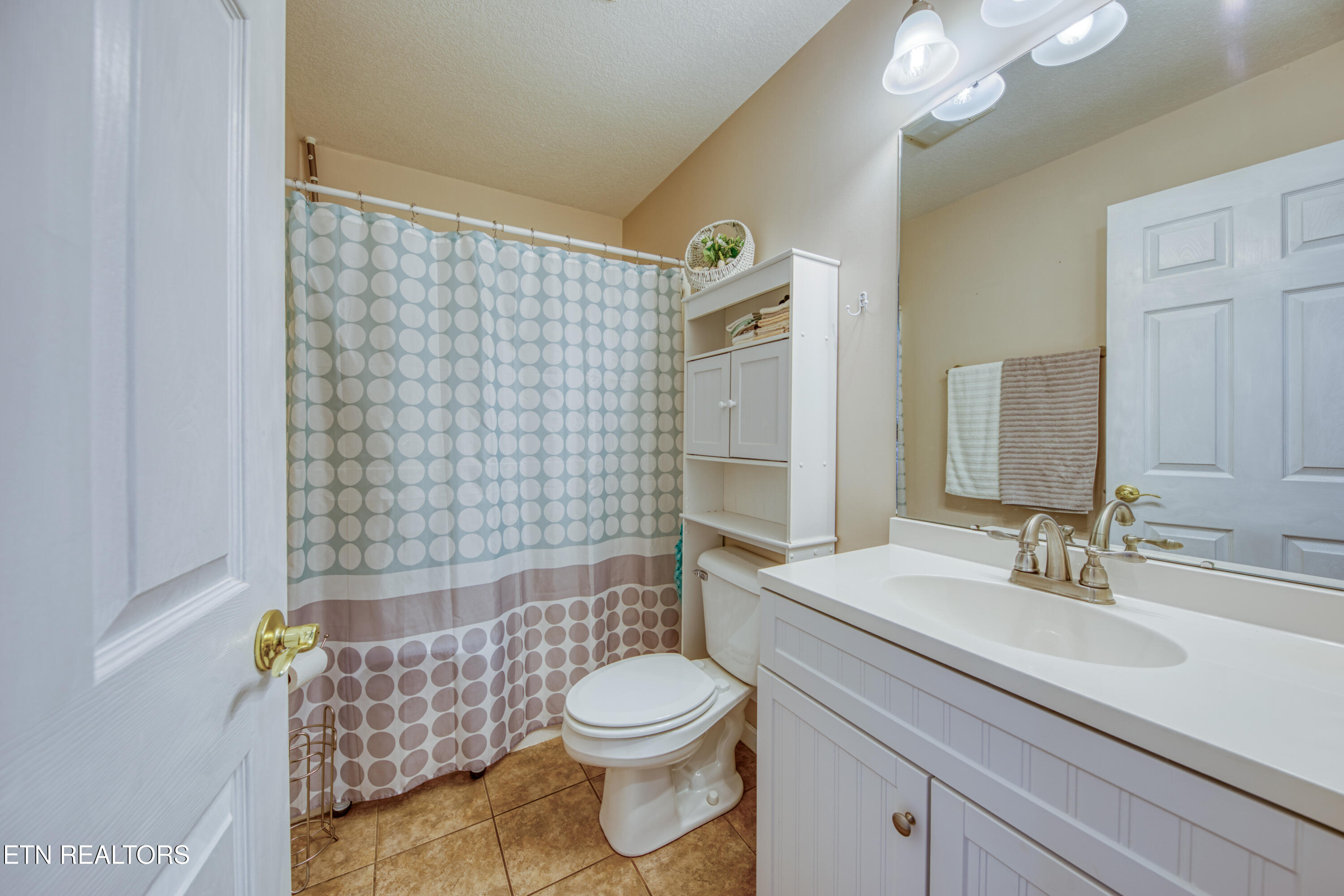 429 Woodgate Drive Property Photo 21