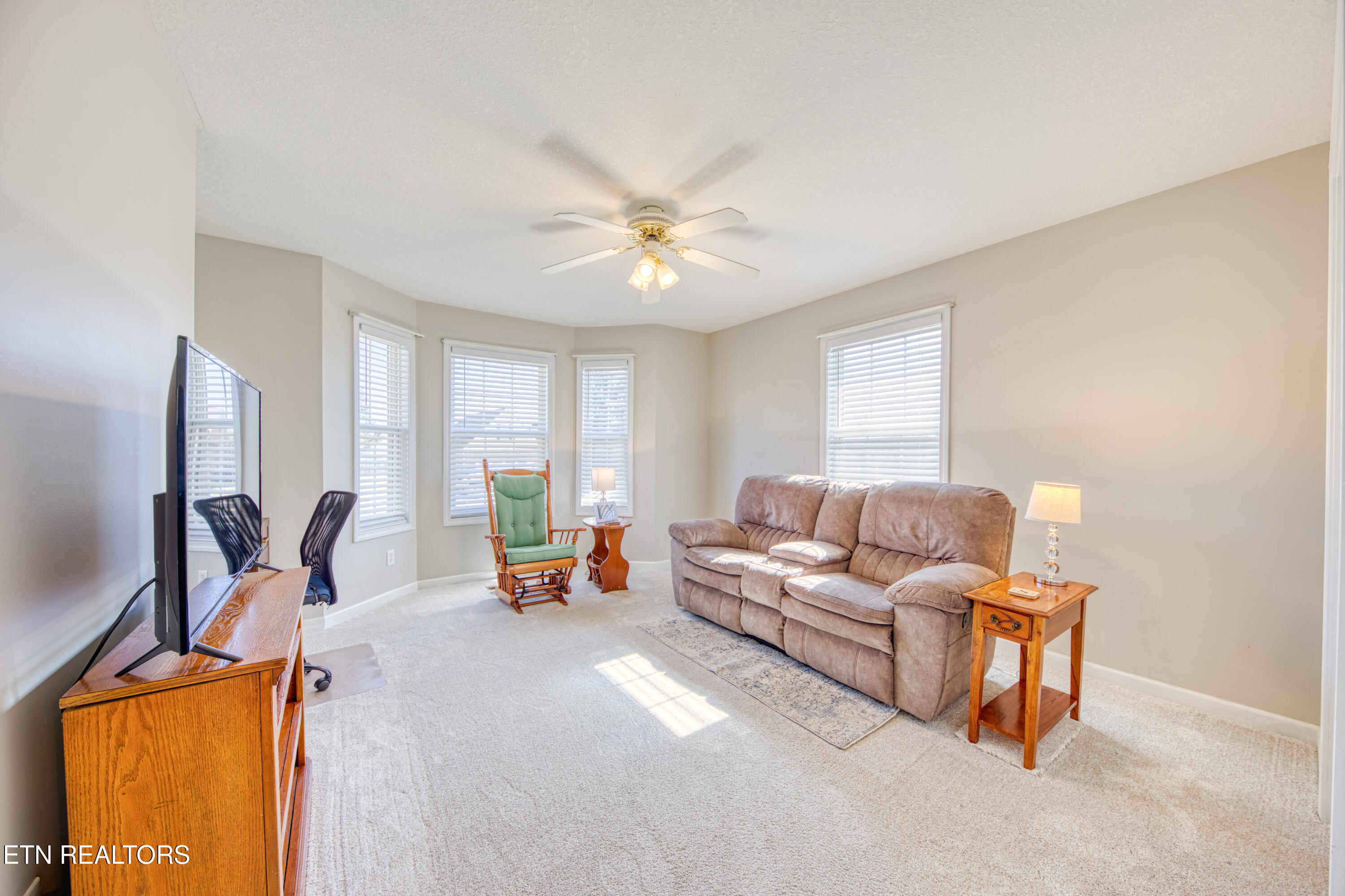 429 Woodgate Drive Property Photo 22