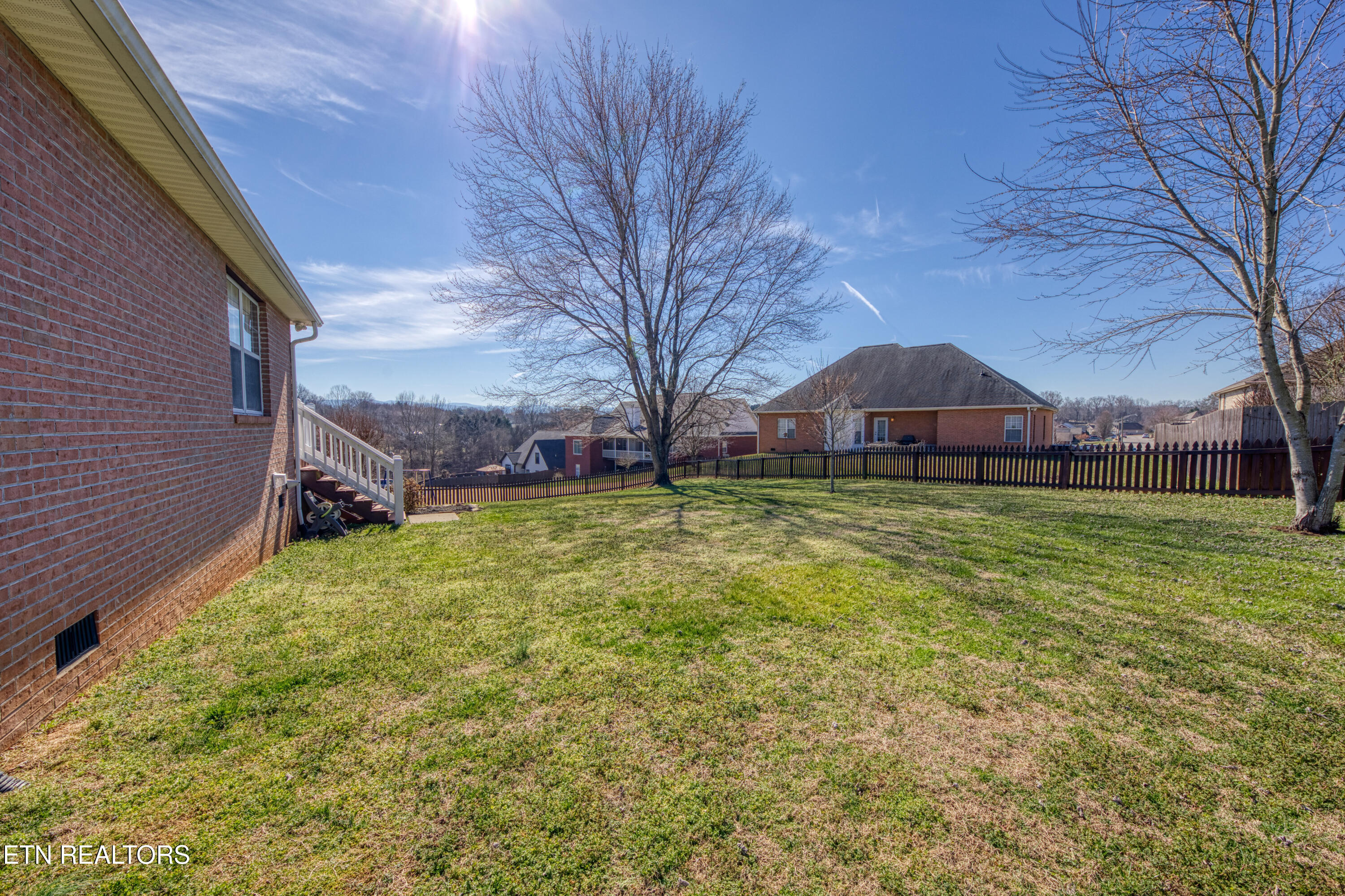 429 Woodgate Drive Property Photo 37