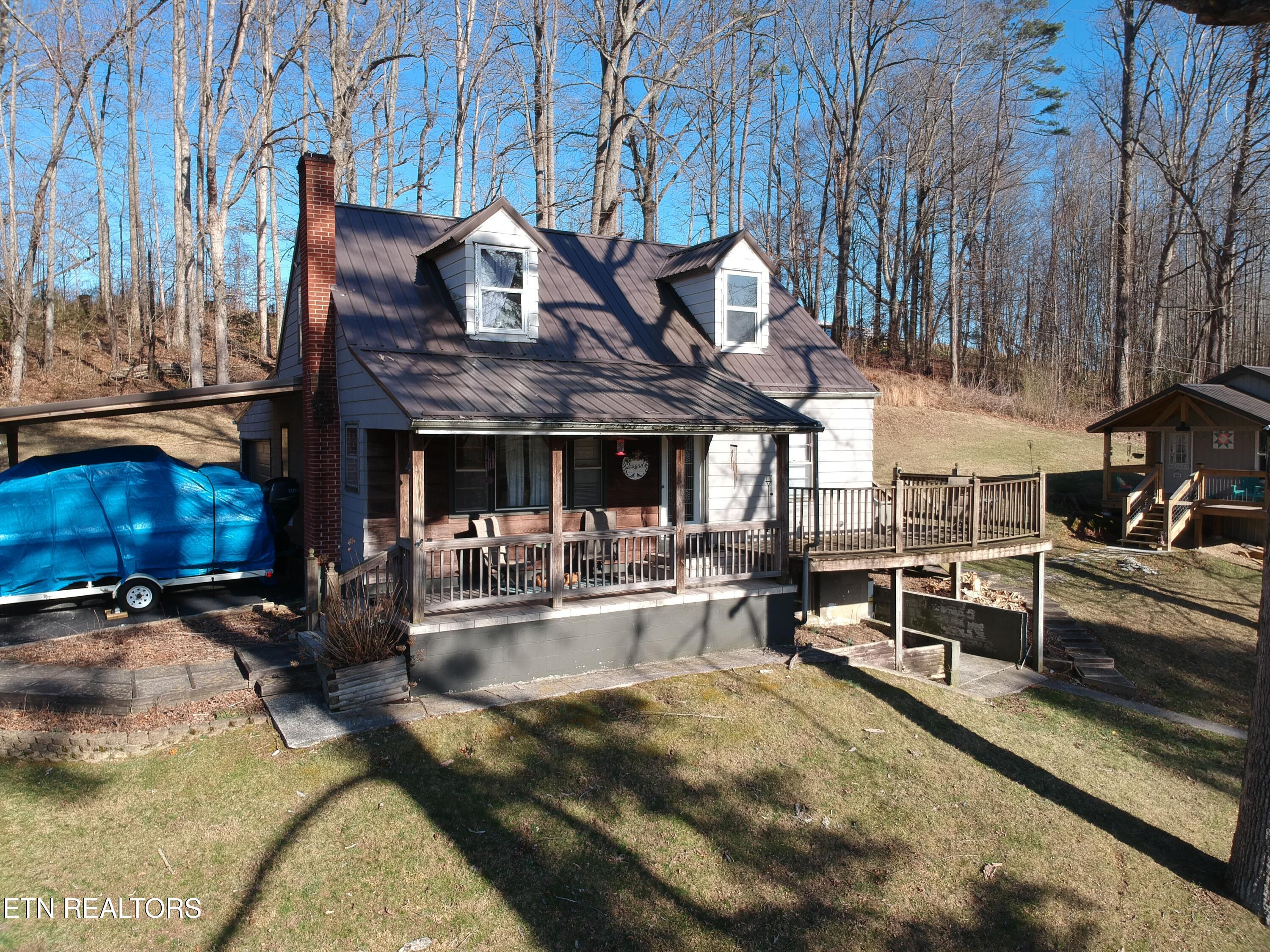 533 Mayes Town Rd Property Photo