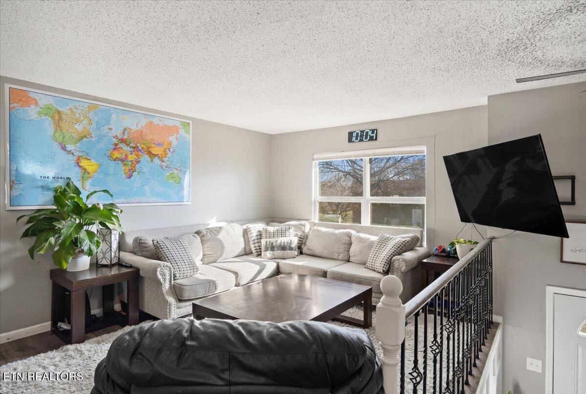 2615 Moccasin Lane Property Photo 4