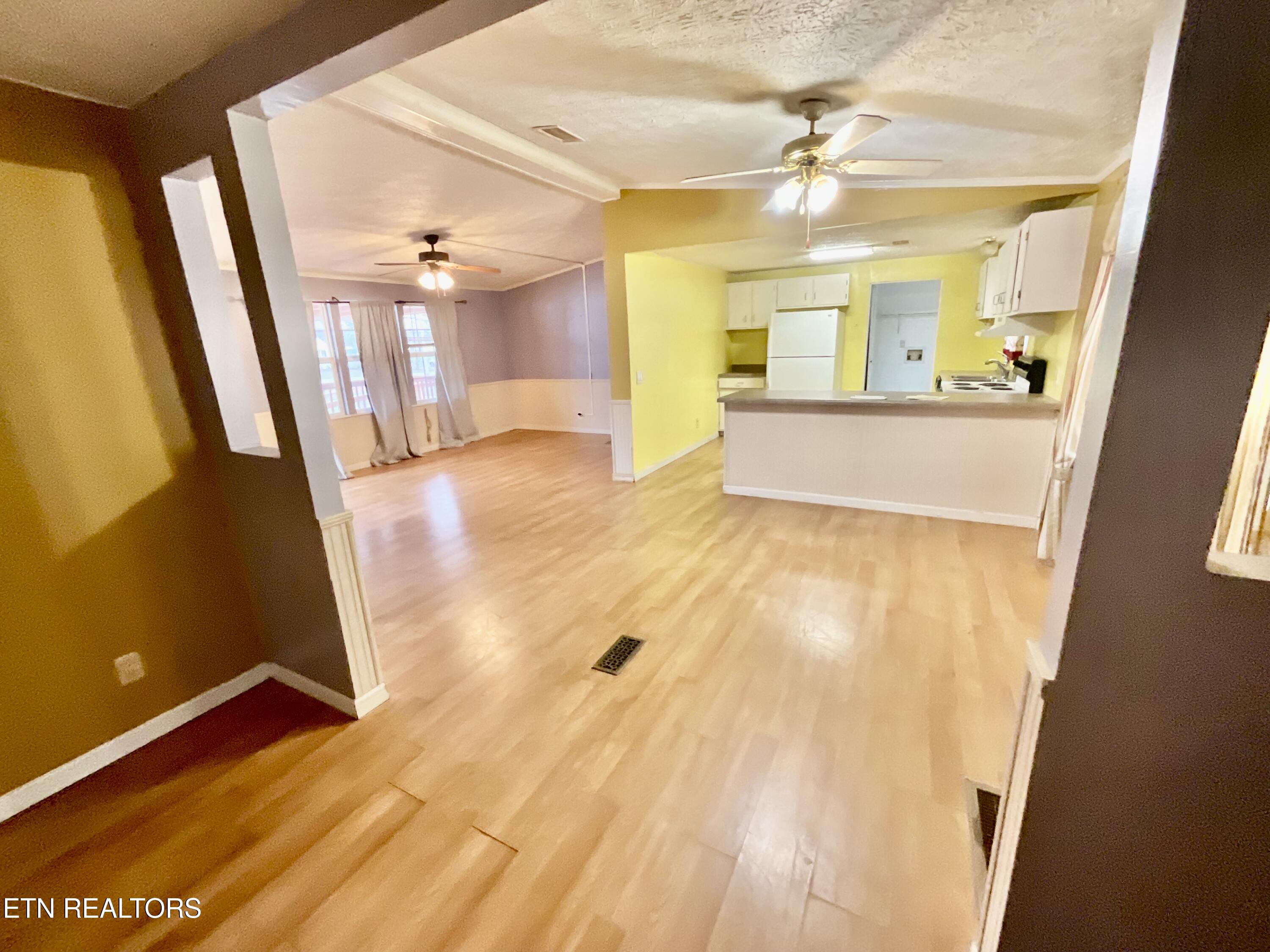 203 Pinedale Street St Property Photo 6