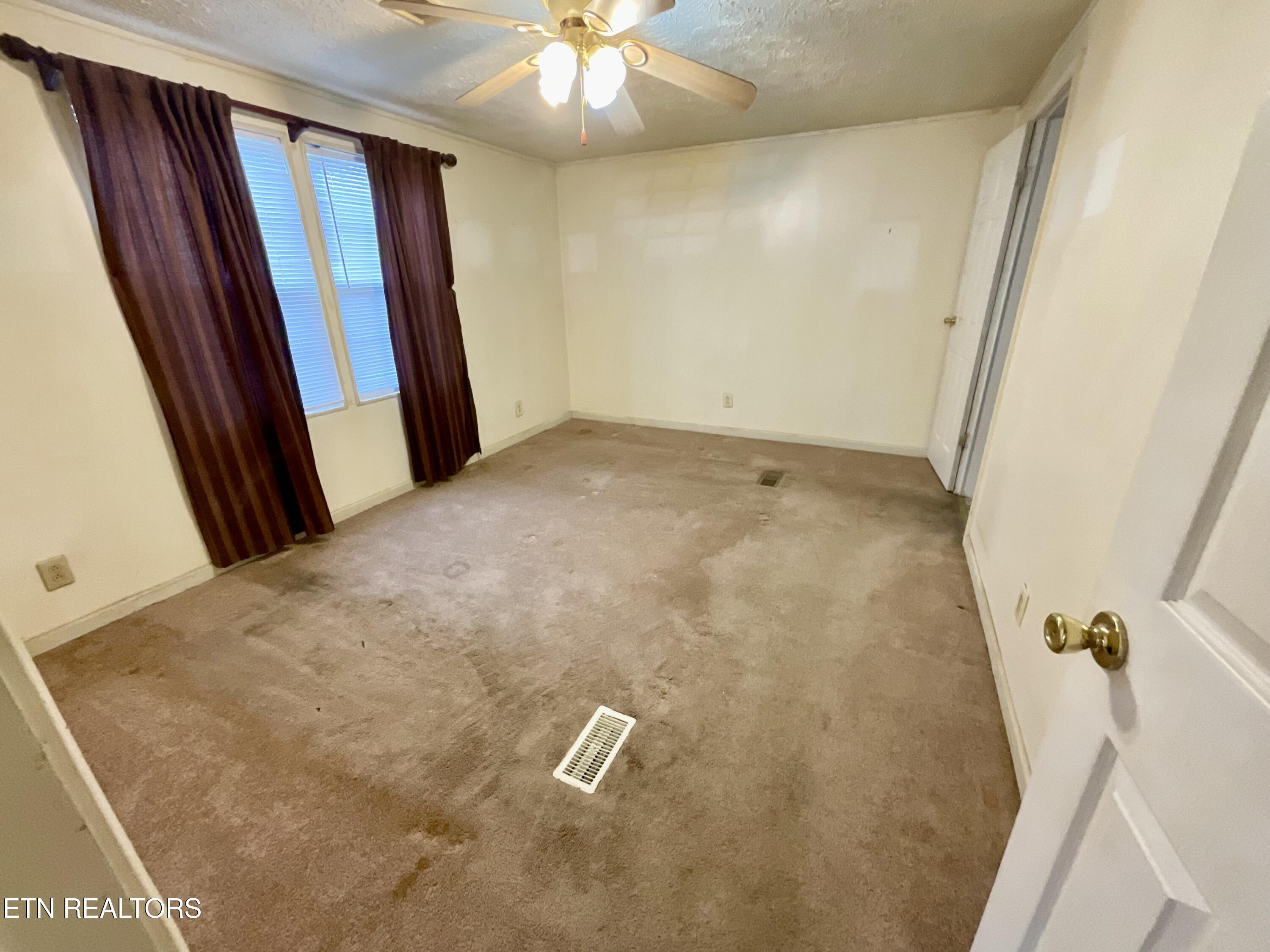 203 Pinedale Street St Property Photo 9