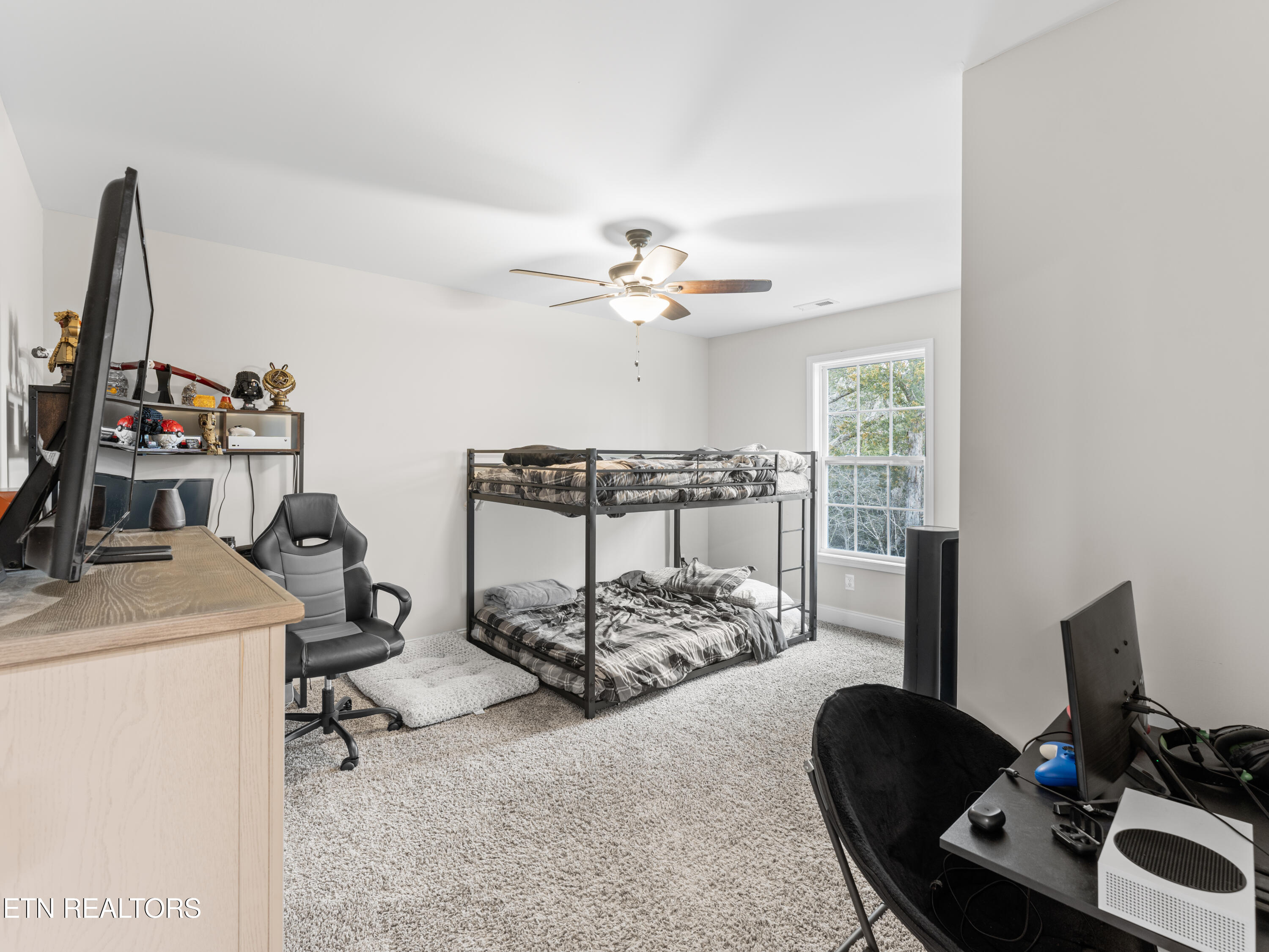 7820 Lake Mountain Lane Property Photo 18
