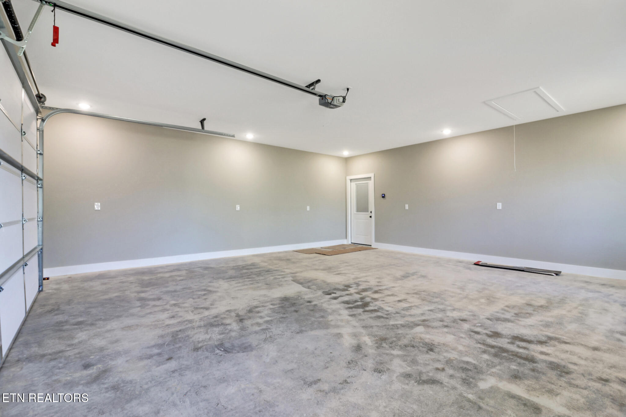 108 Creekview Court Property Photo 29