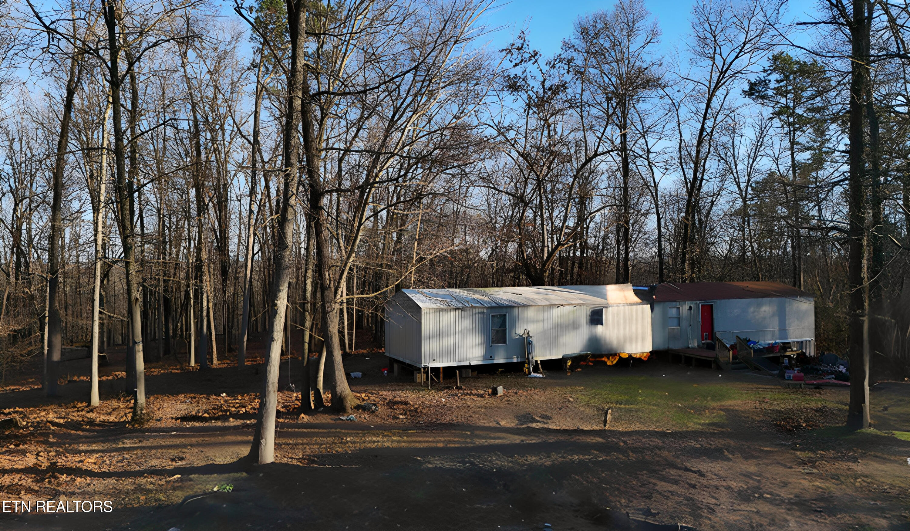 222 White Pine Rd Property Photo 2