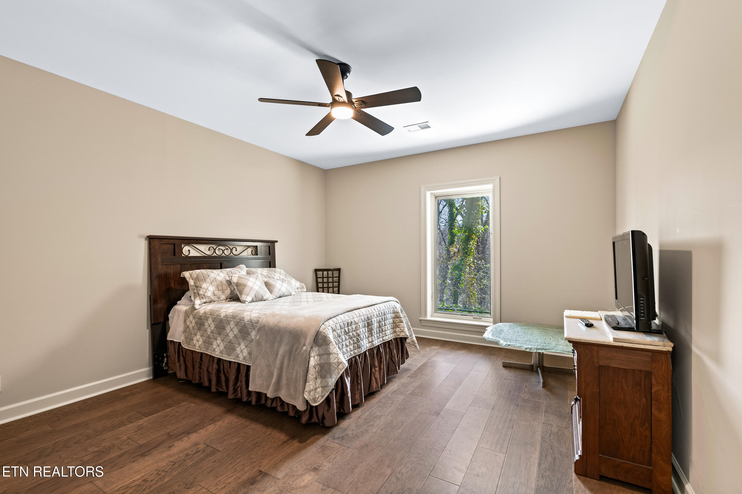 2304 Lakemoor Drive Property Photo 44