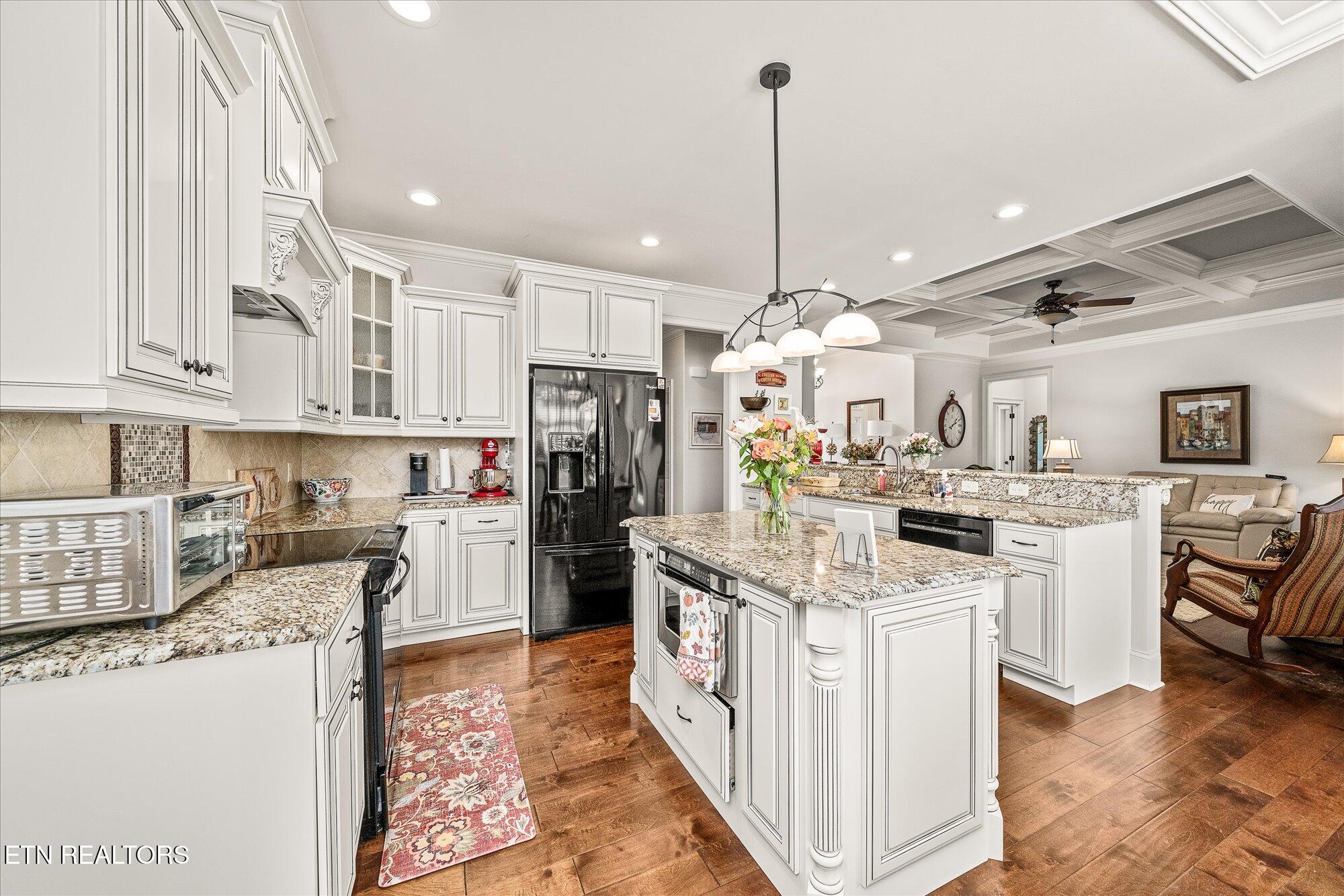 12 Inwood Drive Property Photo 13